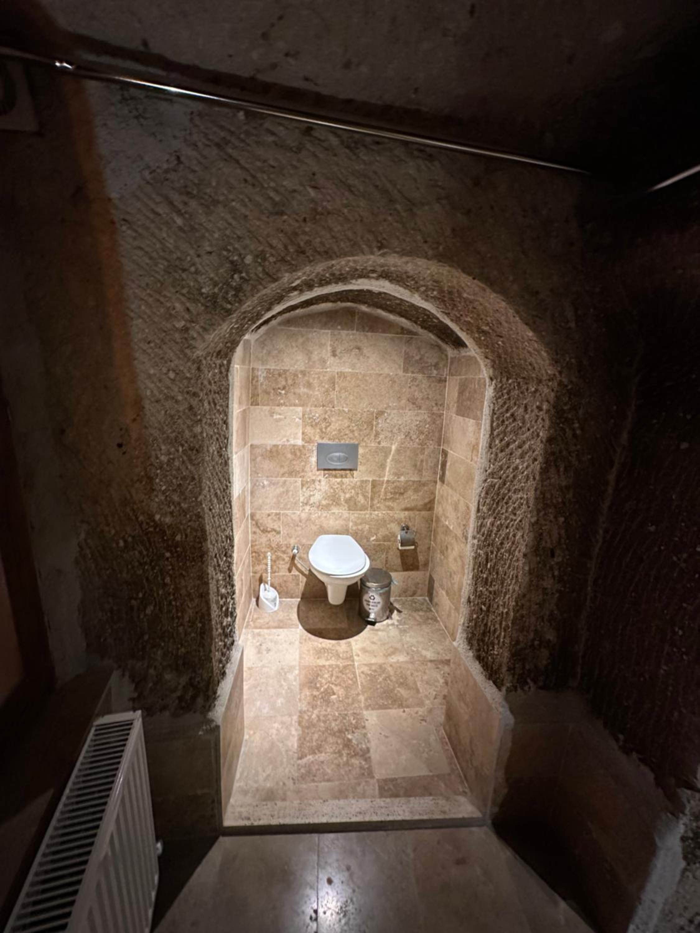 Deluxe Cave Room - Photo 4