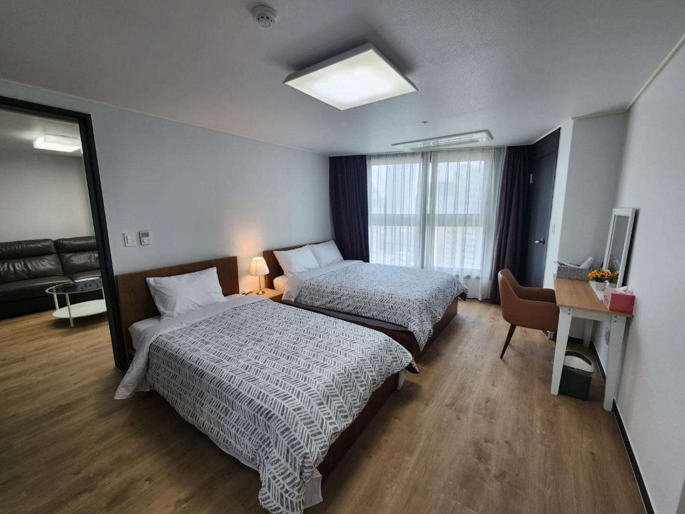 Large Double Room