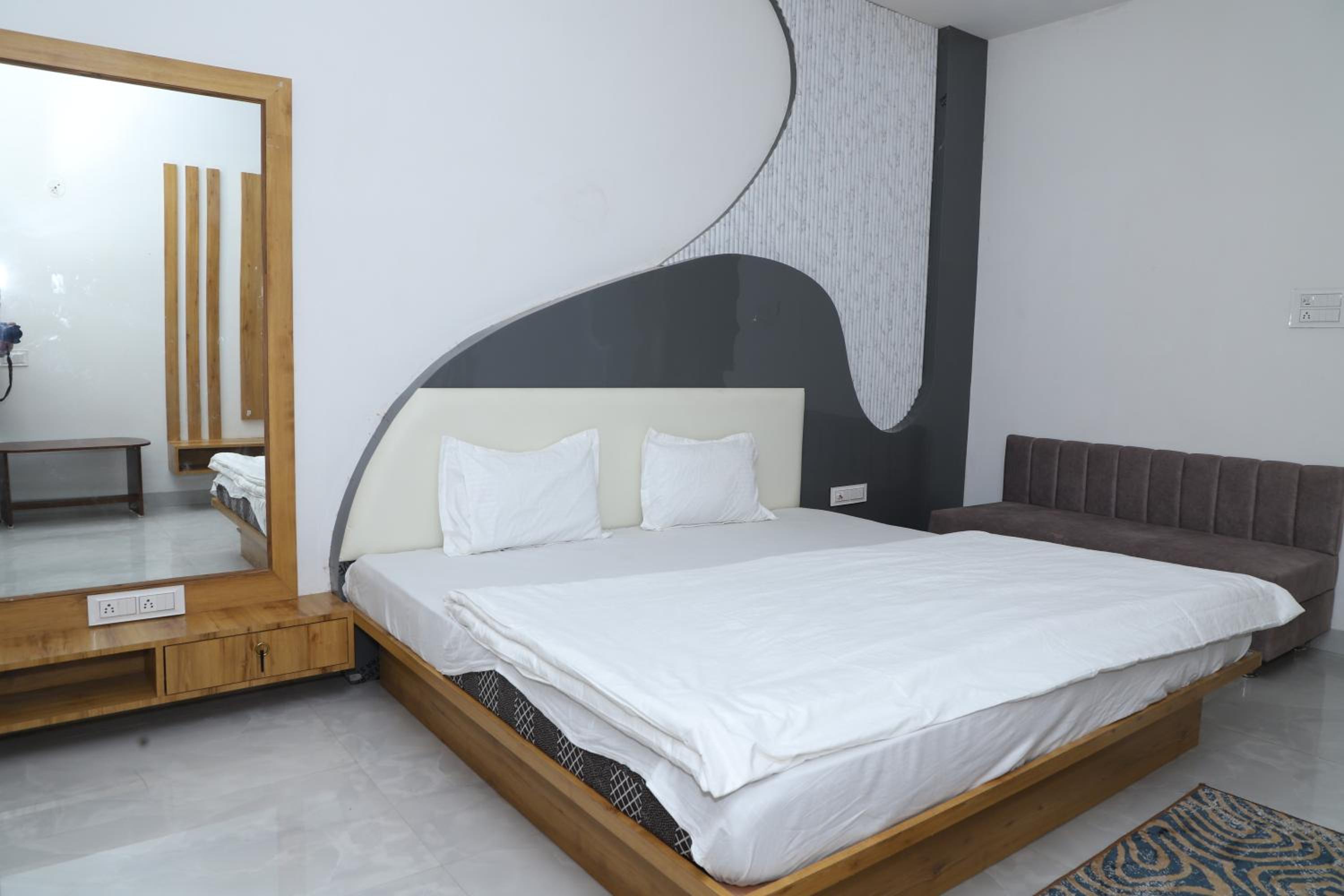 Double Room With Private Bathroom
