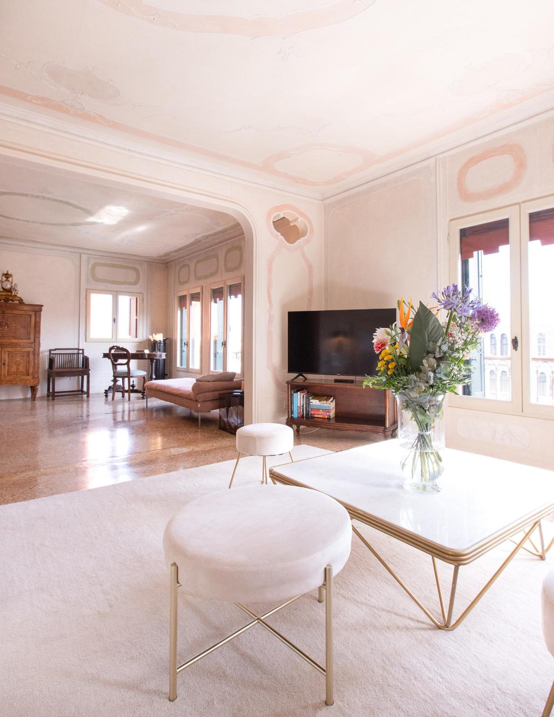 Penthouse photo 2