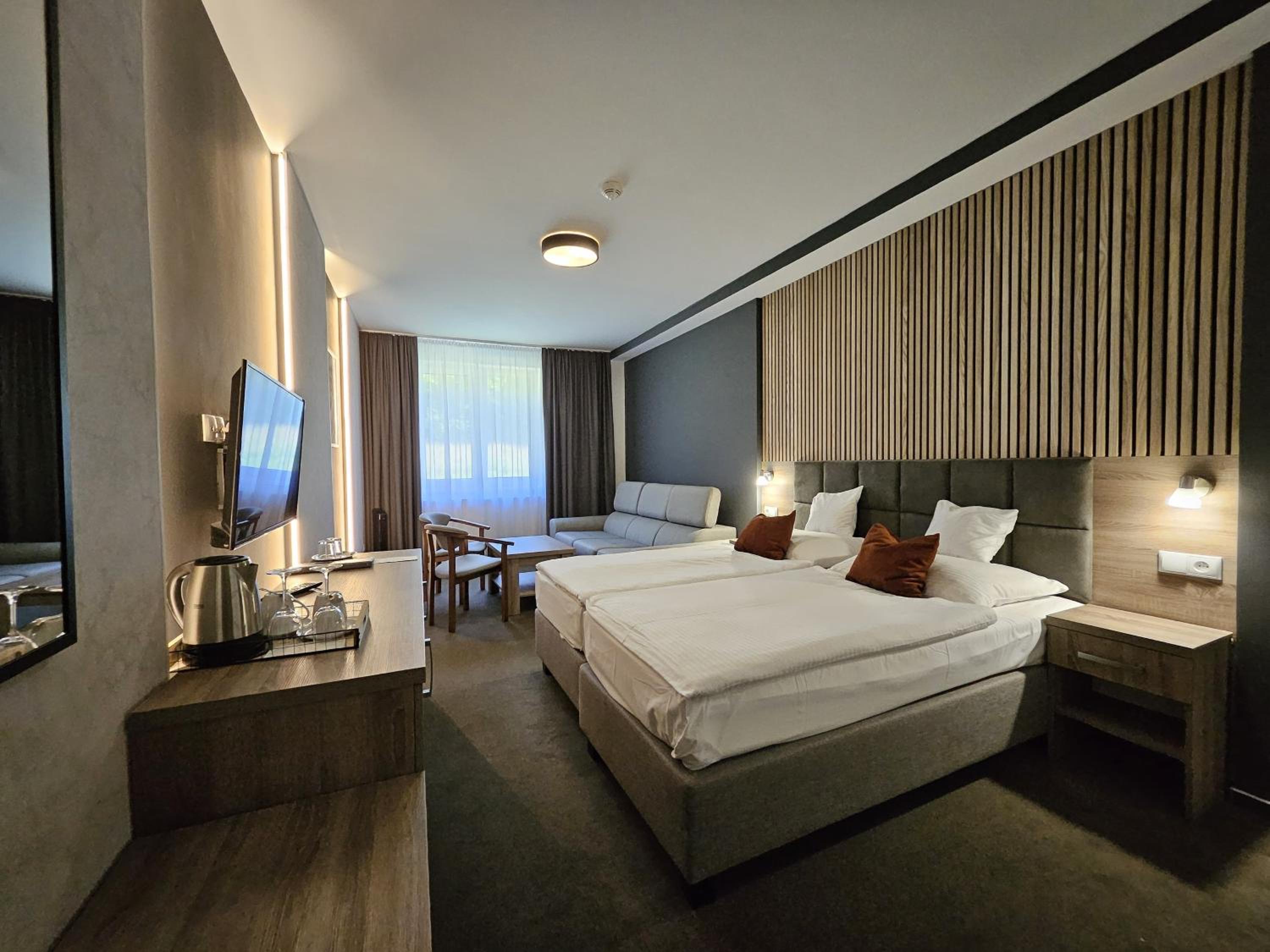 Superior Double Room - Photo 3
