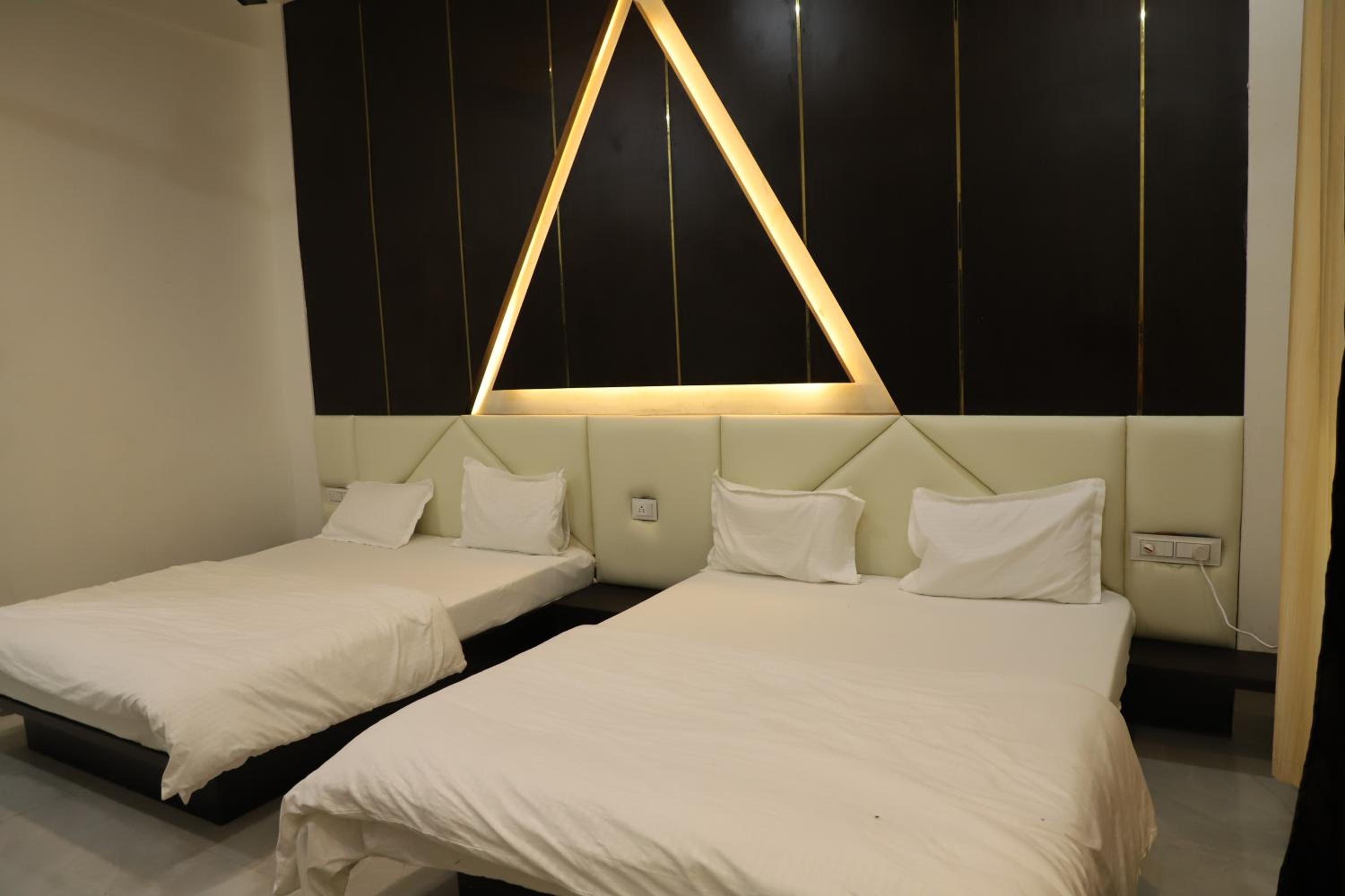 Standard Quadruple Room photo 2