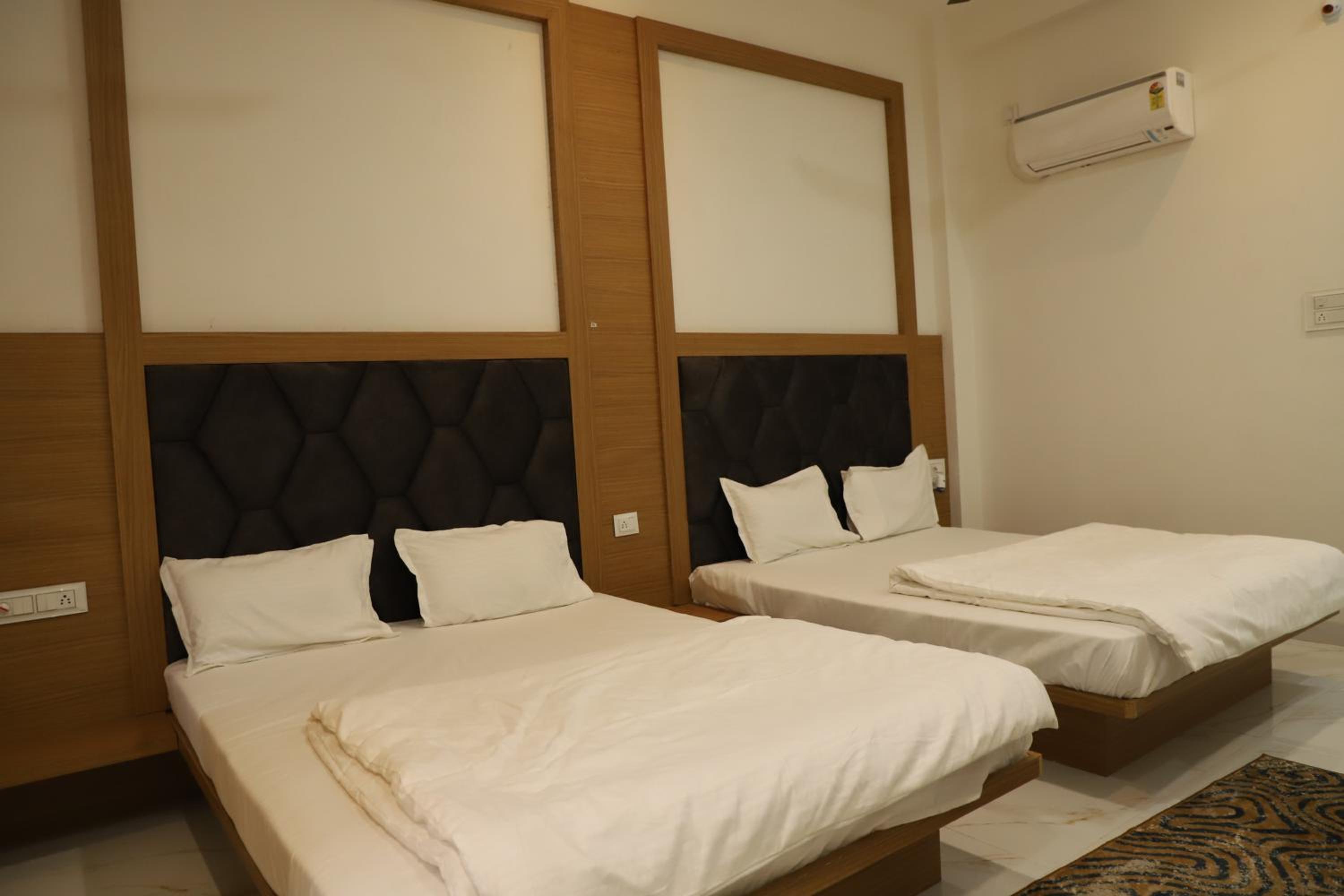 Deluxe Double Or Twin Room