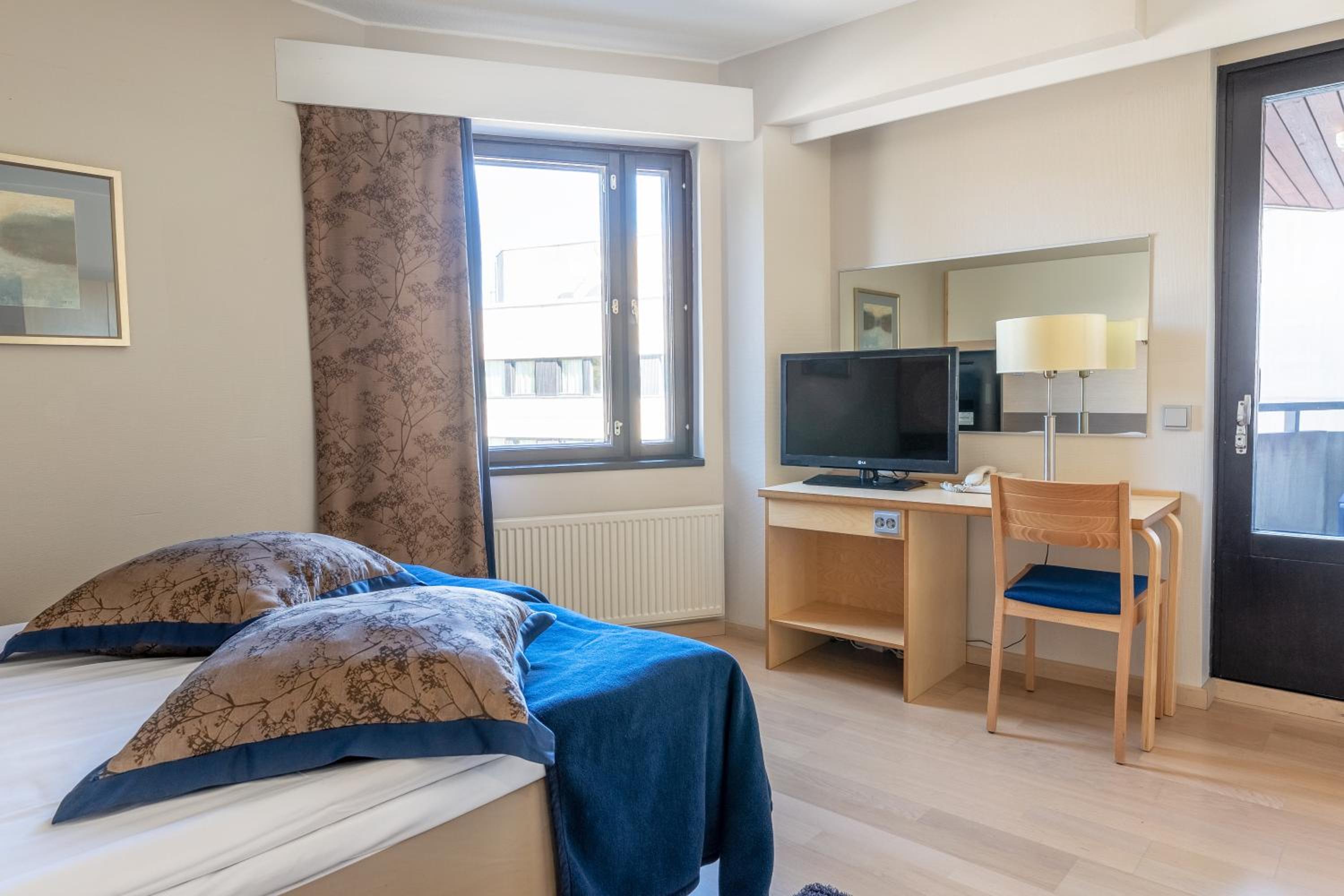 Standard Double Room - Photo 4