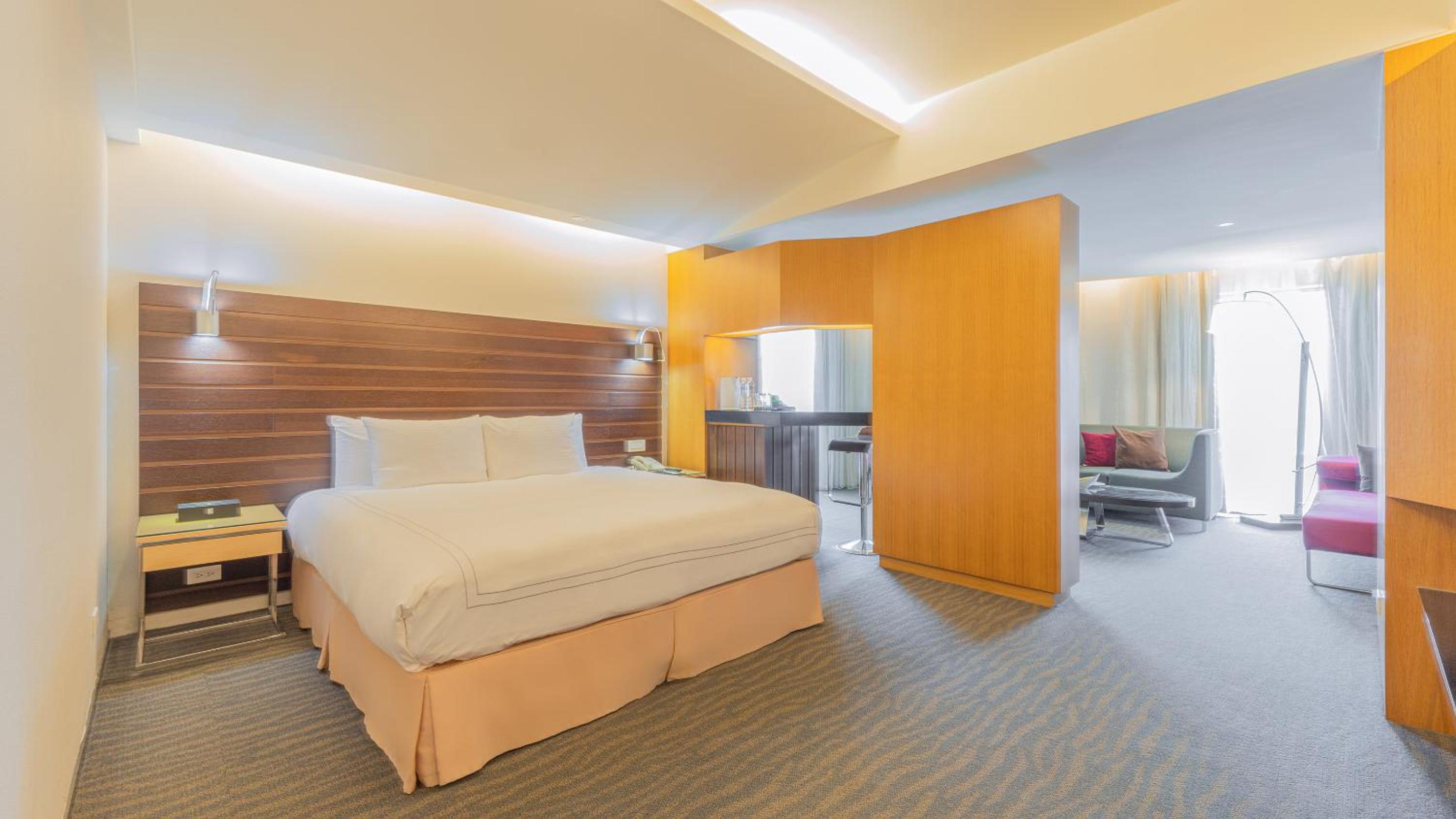 Superior Suite - Photo 1