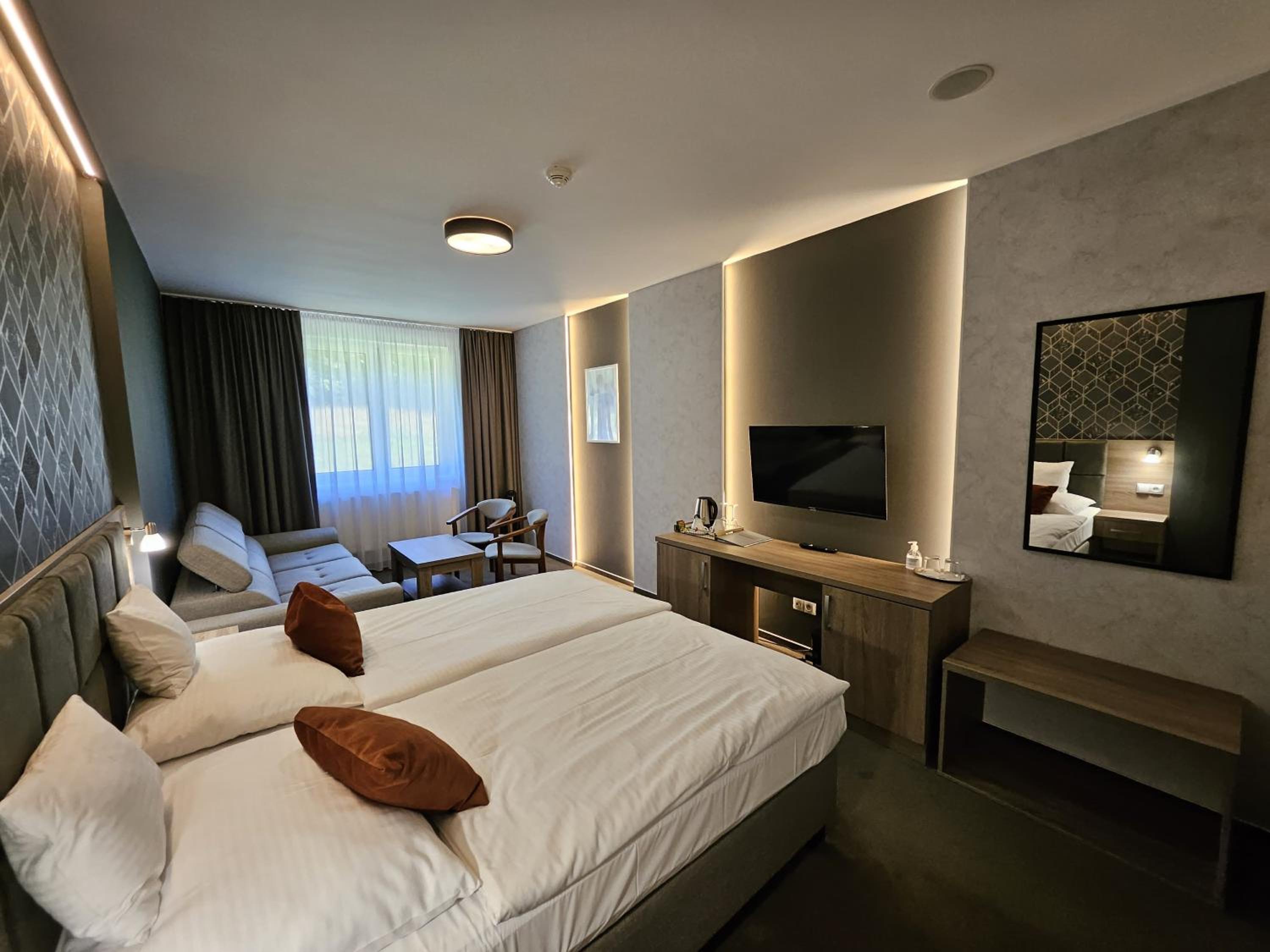 Superior Double Room - Photo 4