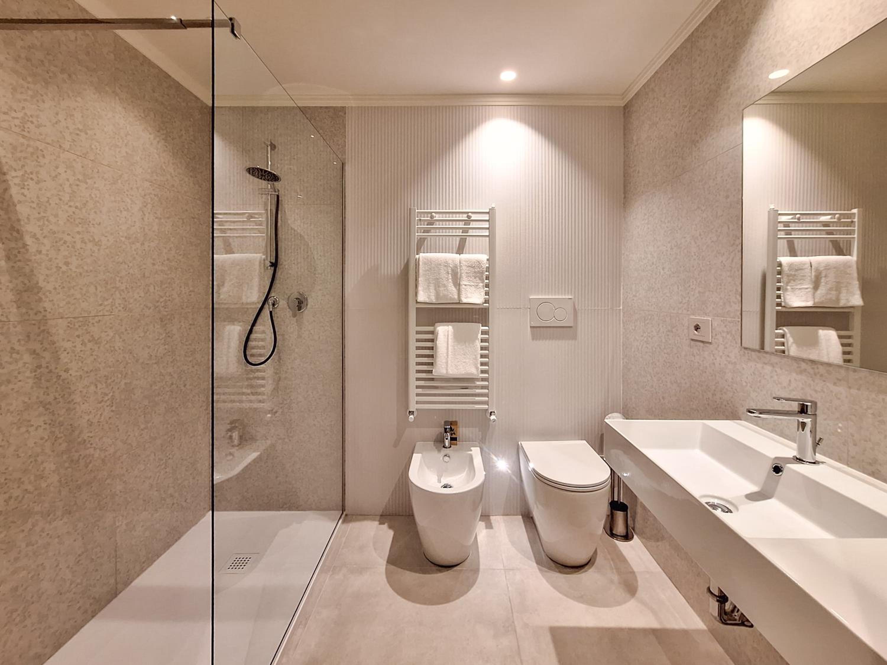 Superior Double Room - Photo 9