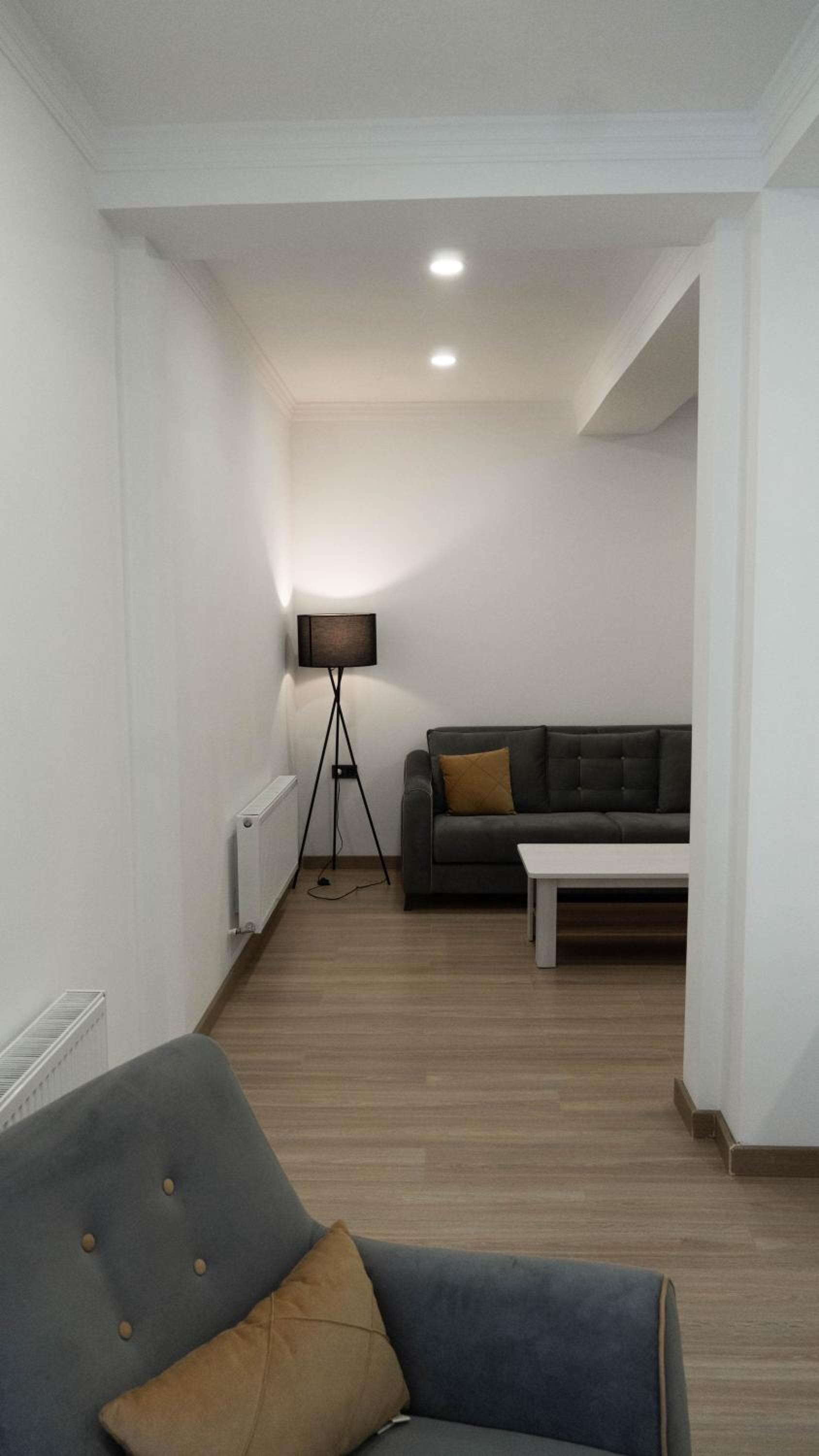 Apartment photo 2