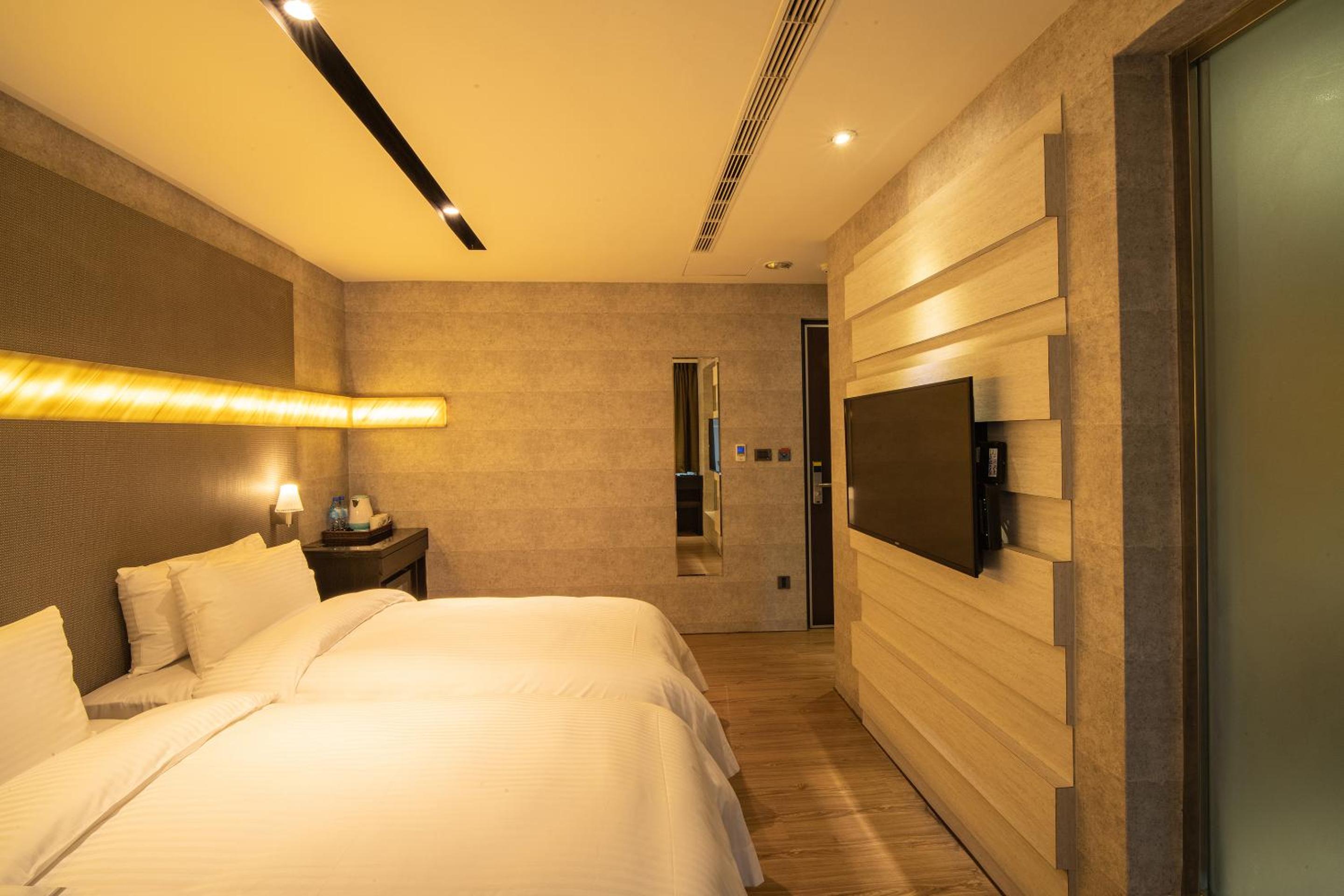 Room Selected at Check-In - Occupancy 2 photo 3