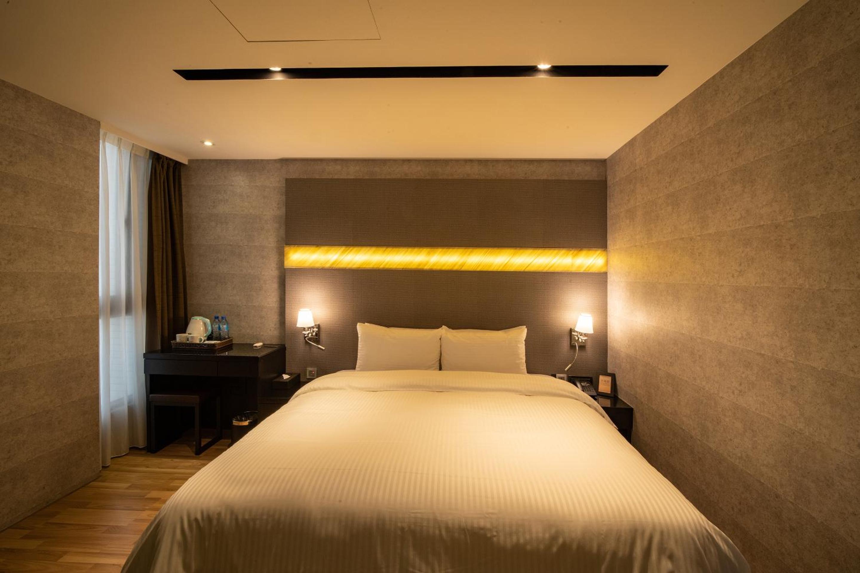 Room Selected at Check-In - Occupancy 2 photo 1