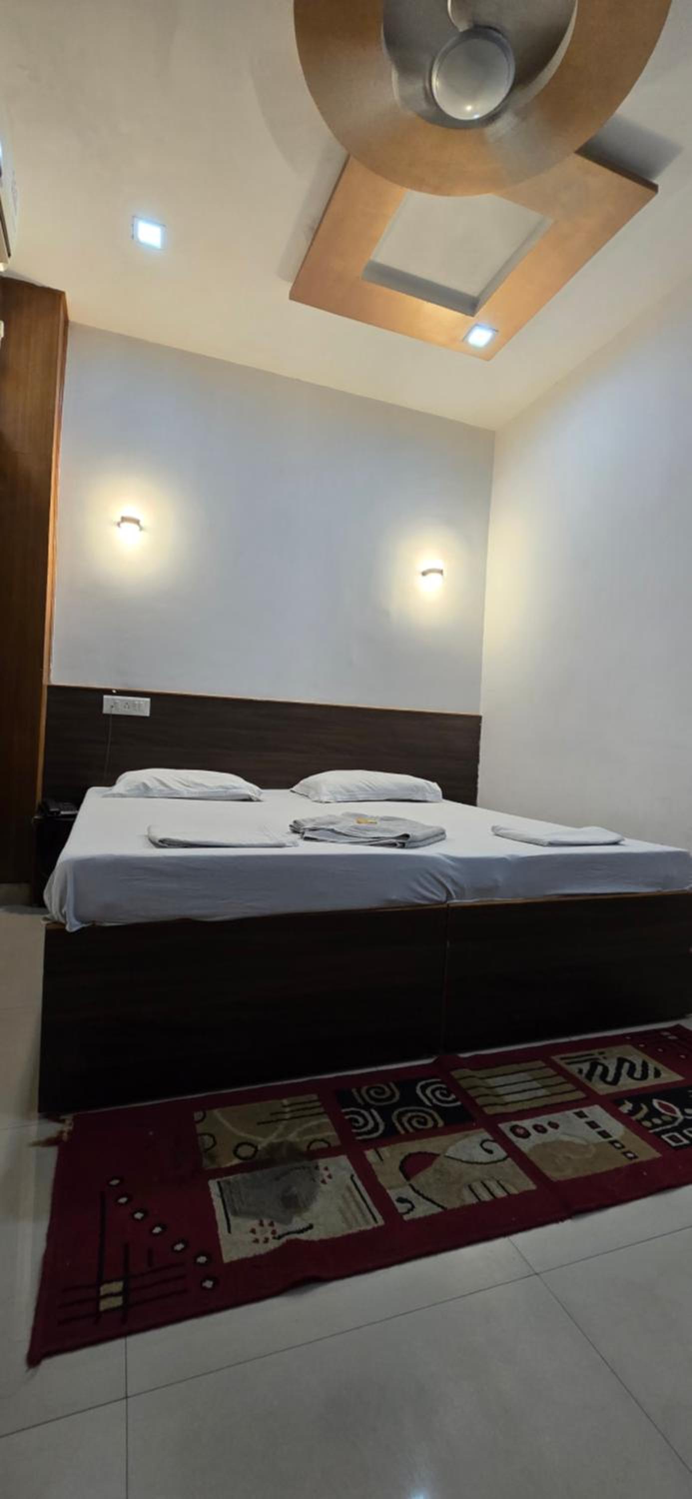 Deluxe Double Room - Photo 8