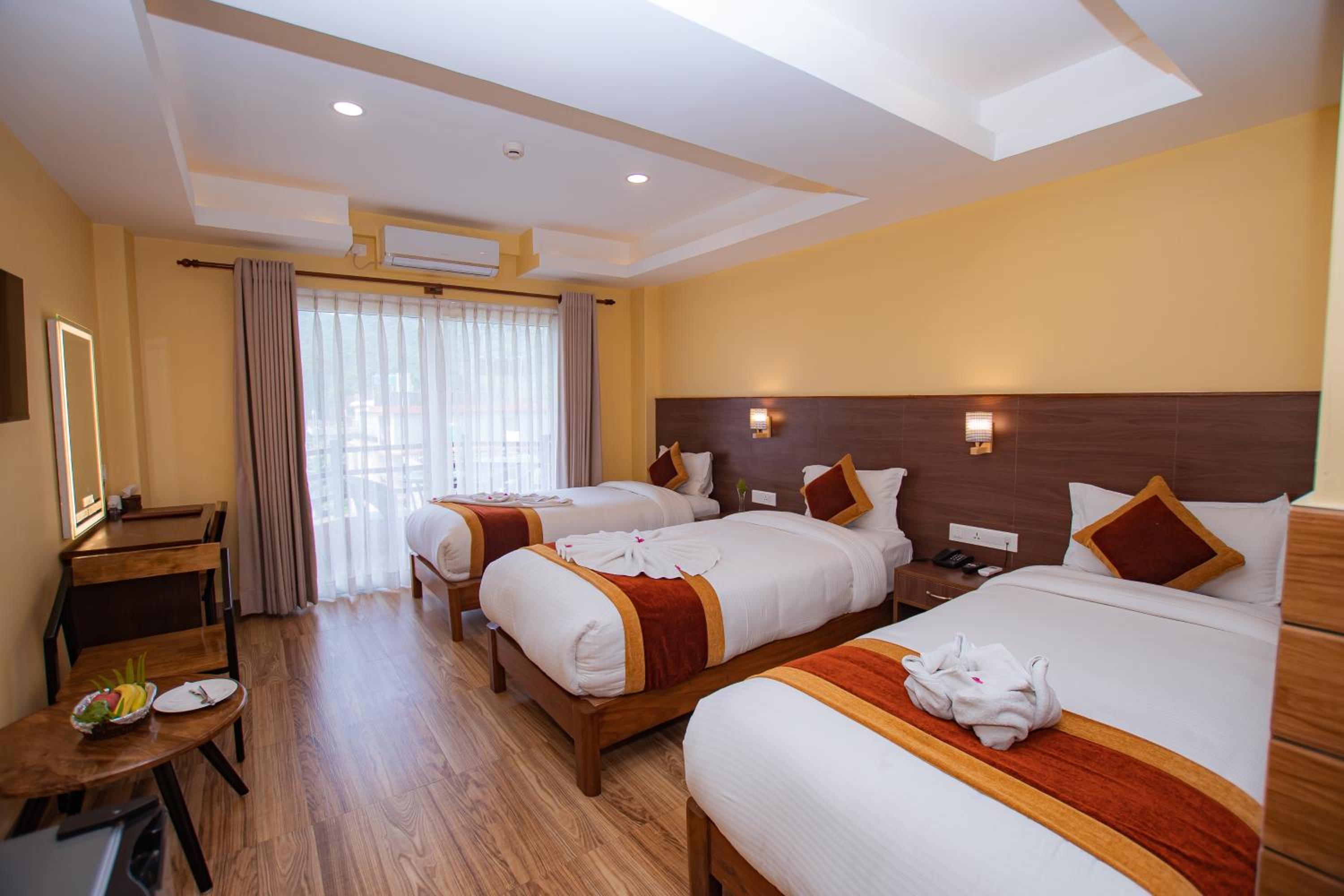 Triple Room