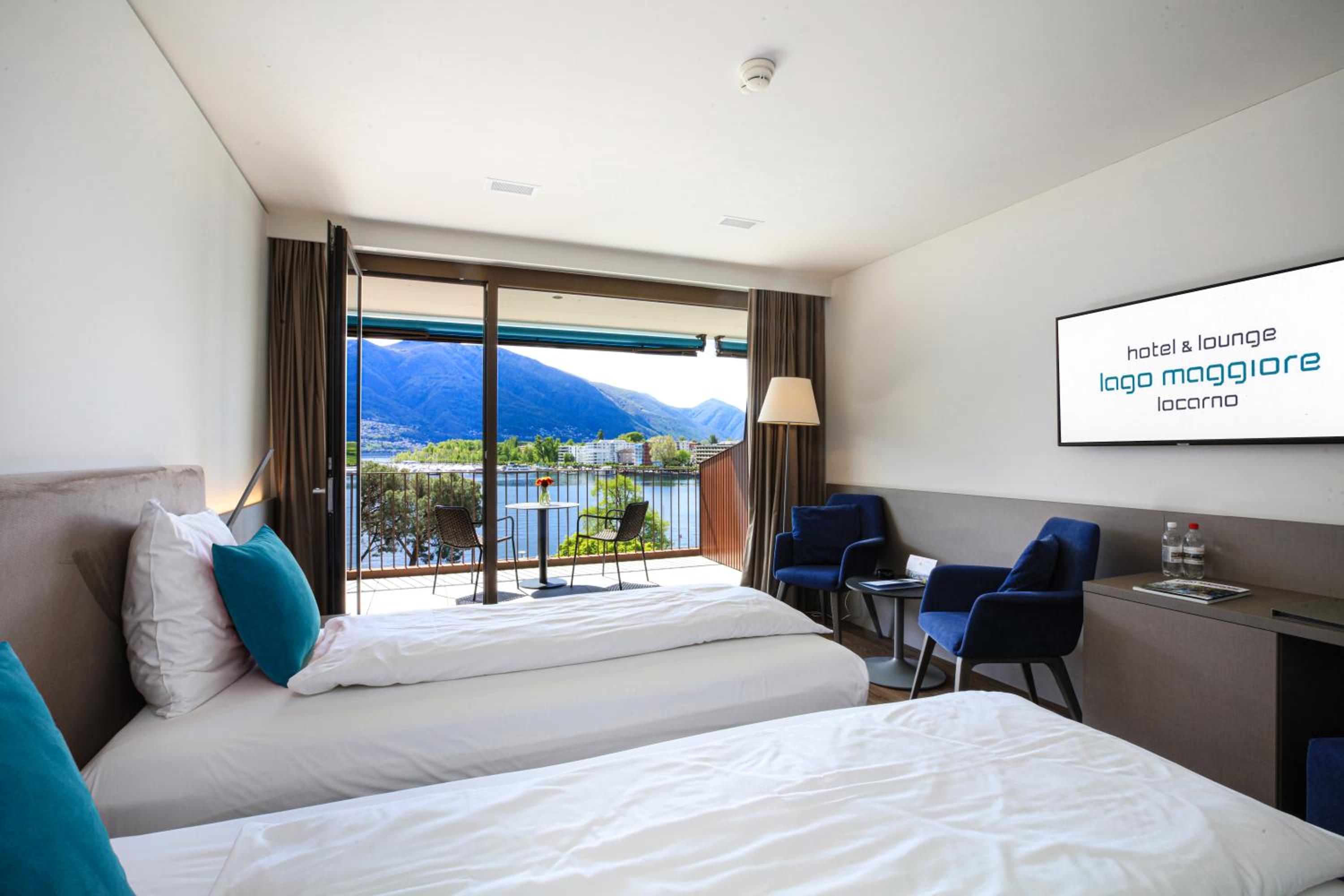 Double Room with Lake View - Top Floor