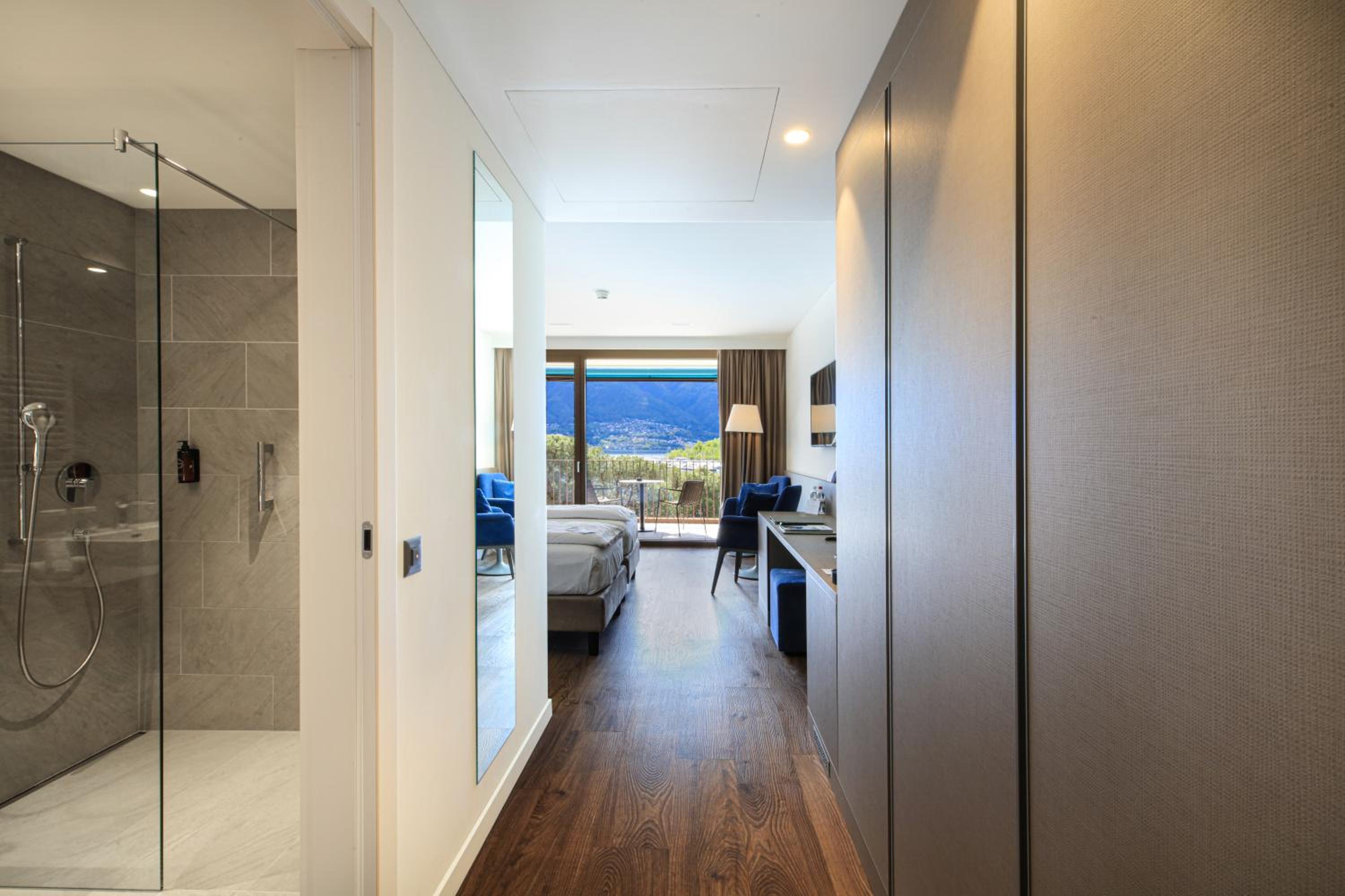 Double Room with Lake View - Third Floor