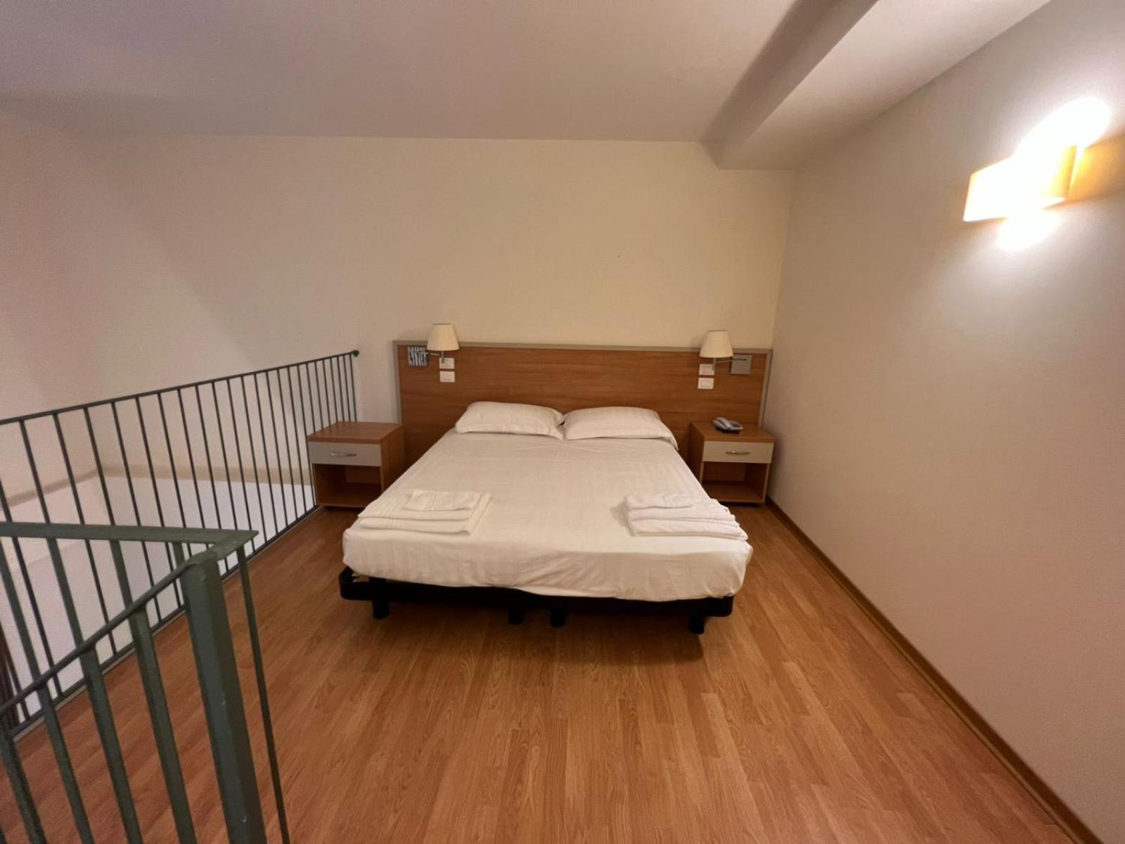 Mezzanine Standard Double or Twin Room photo 2
