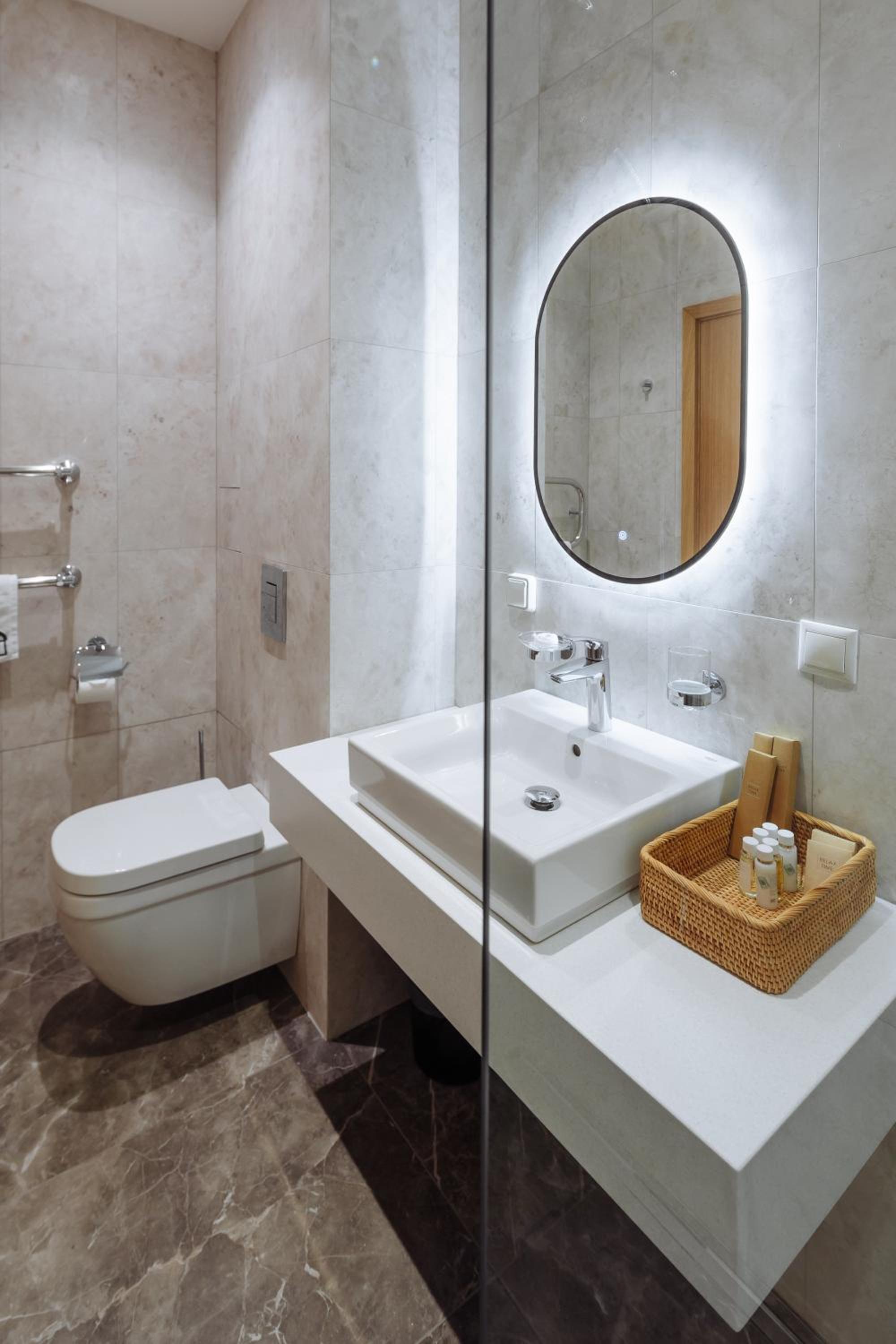 Double or Twin Room with Balcony photo 2