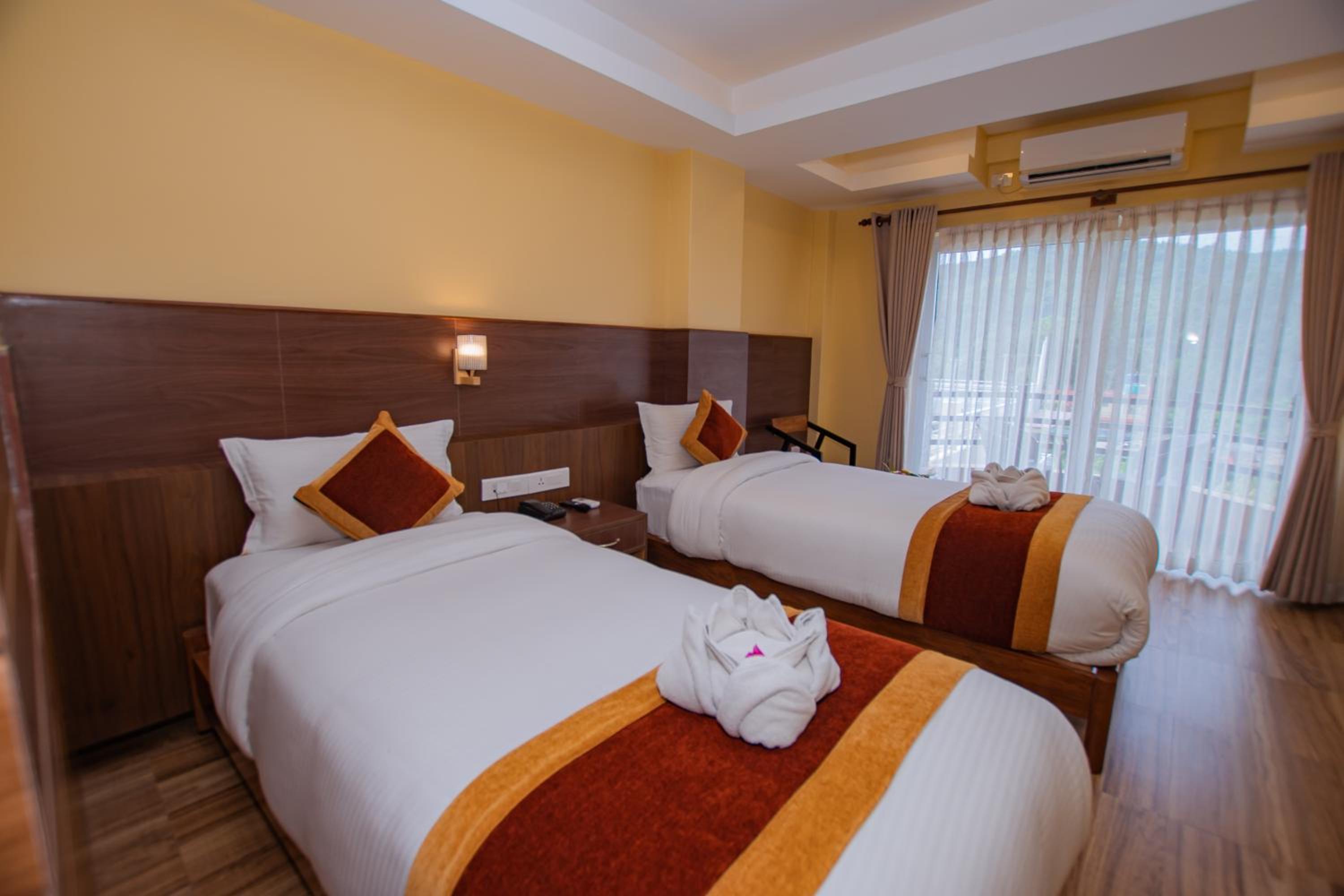 Deluxe Twin Room