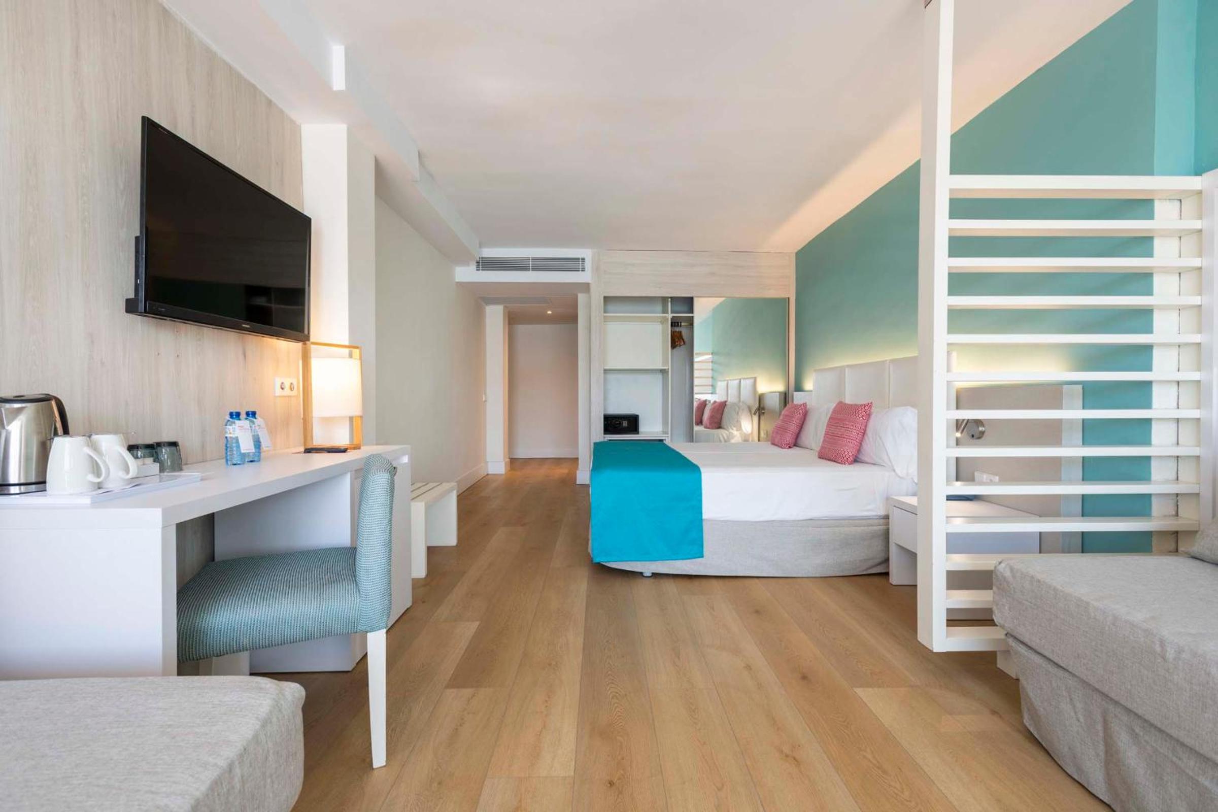 Deluxe Double Room with Sea View
