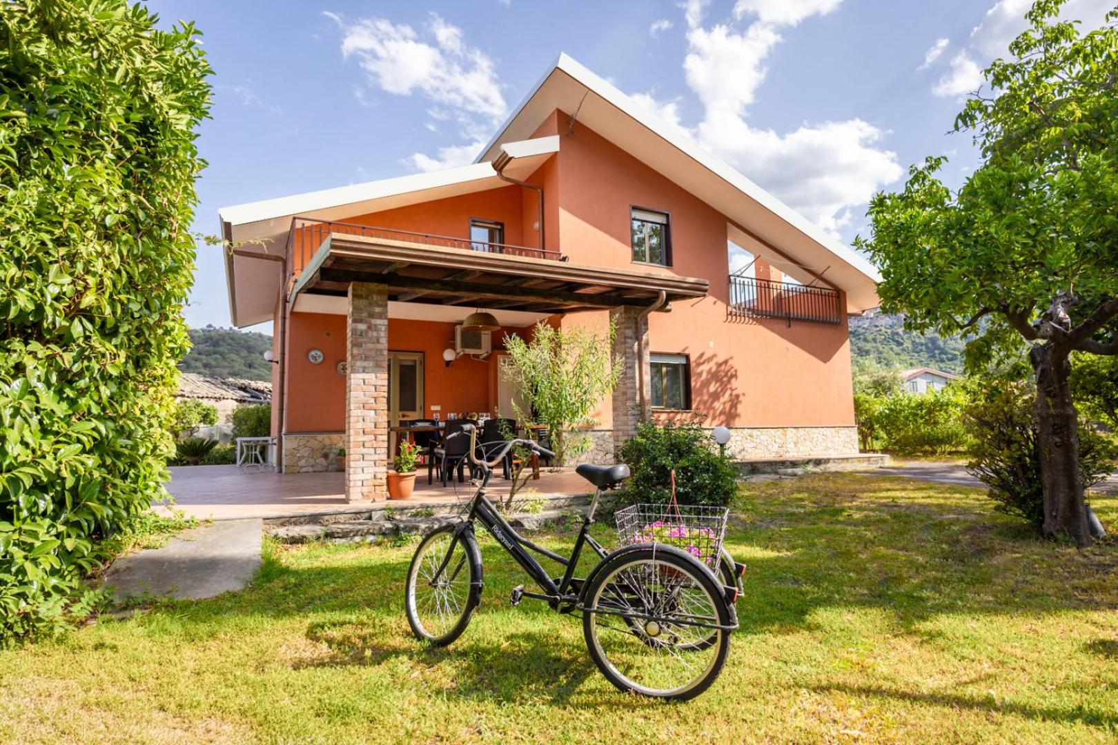Three-Bedroom Villa photo 2