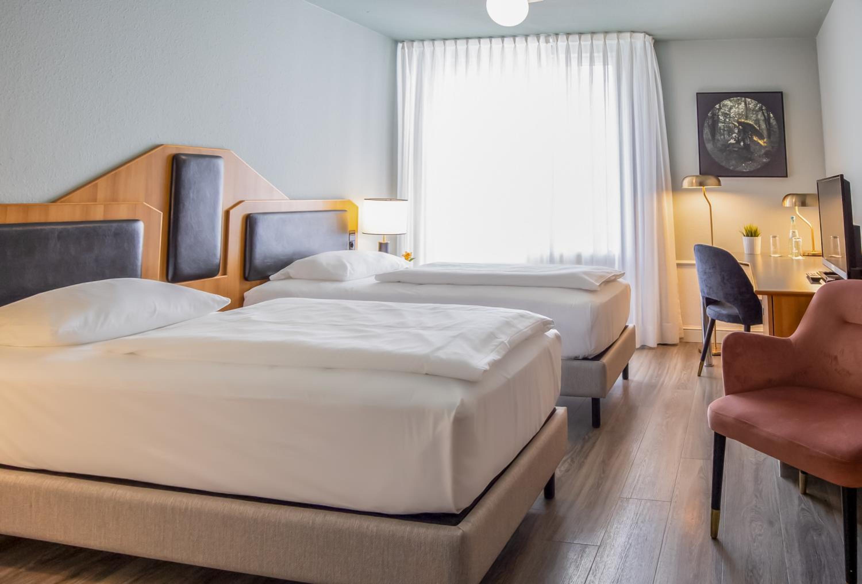 Superior Twin Room - Photo 9