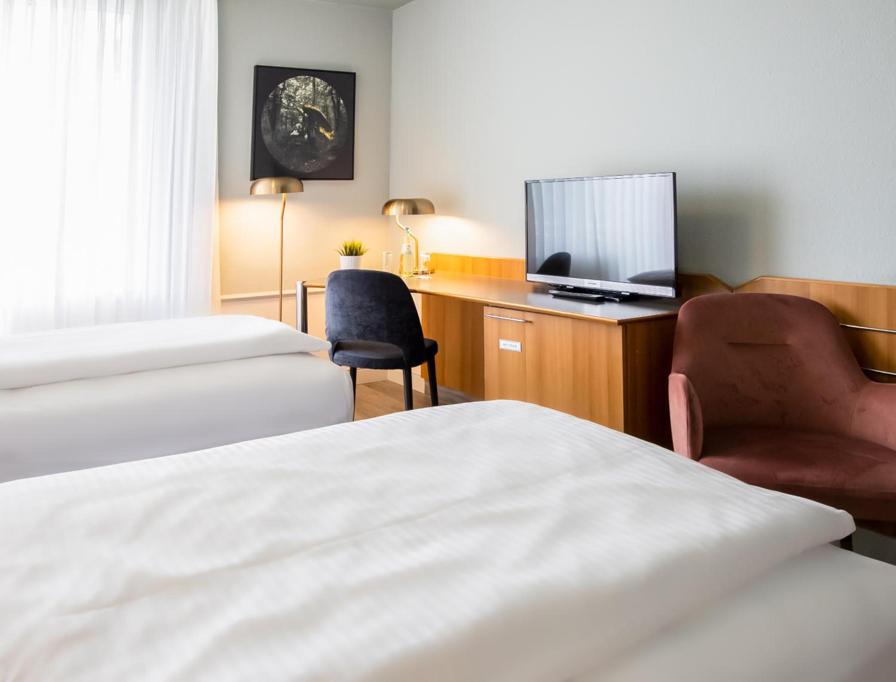 Superior Twin Room - Photo 3