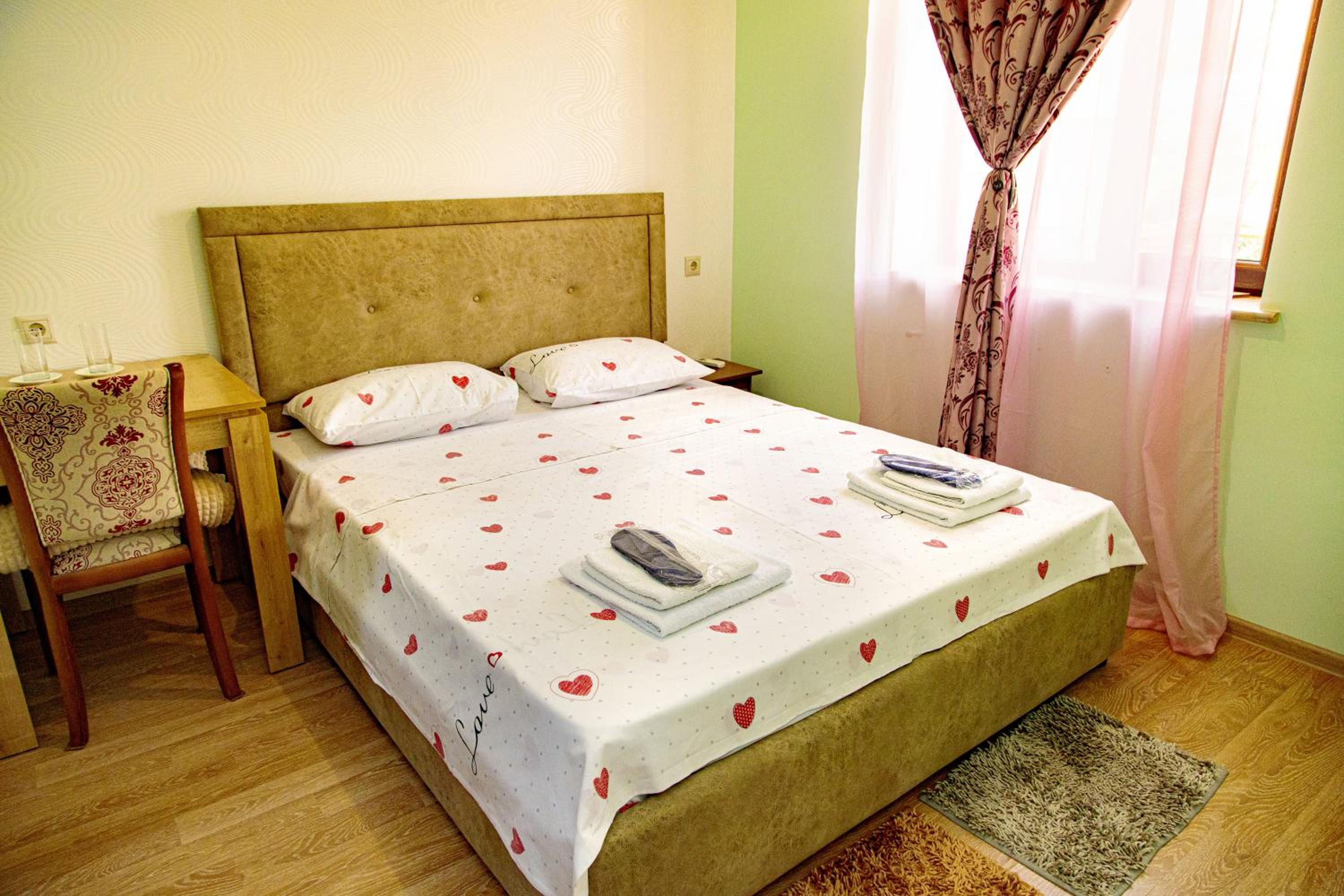 Large Double Room