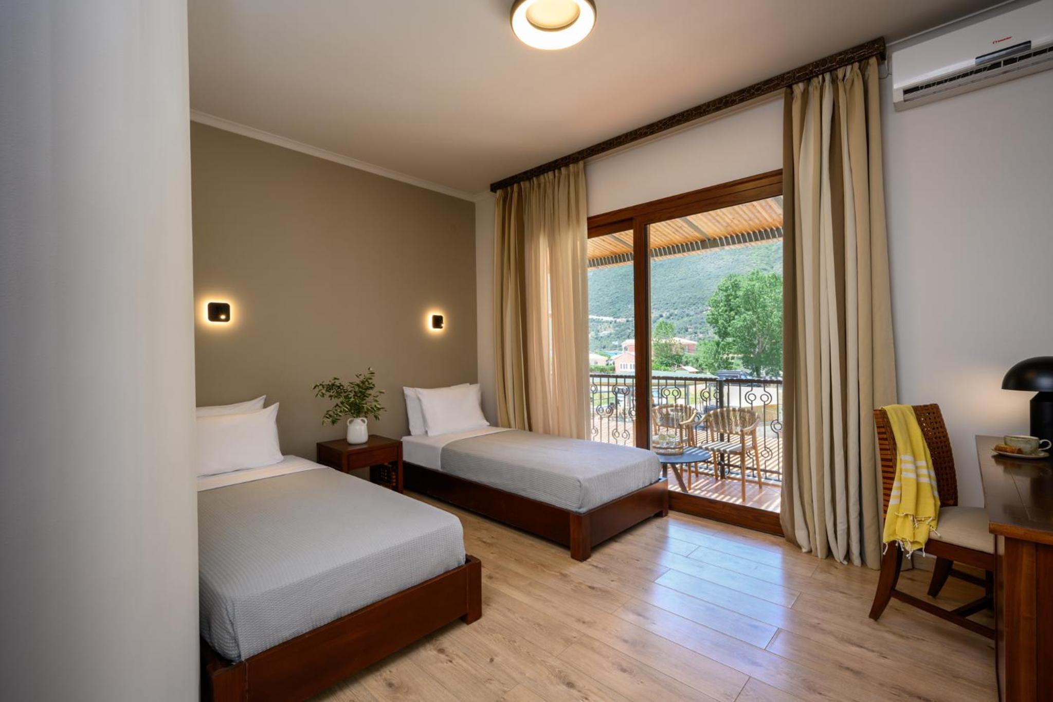 Standard Twin room with Balcony photo 1