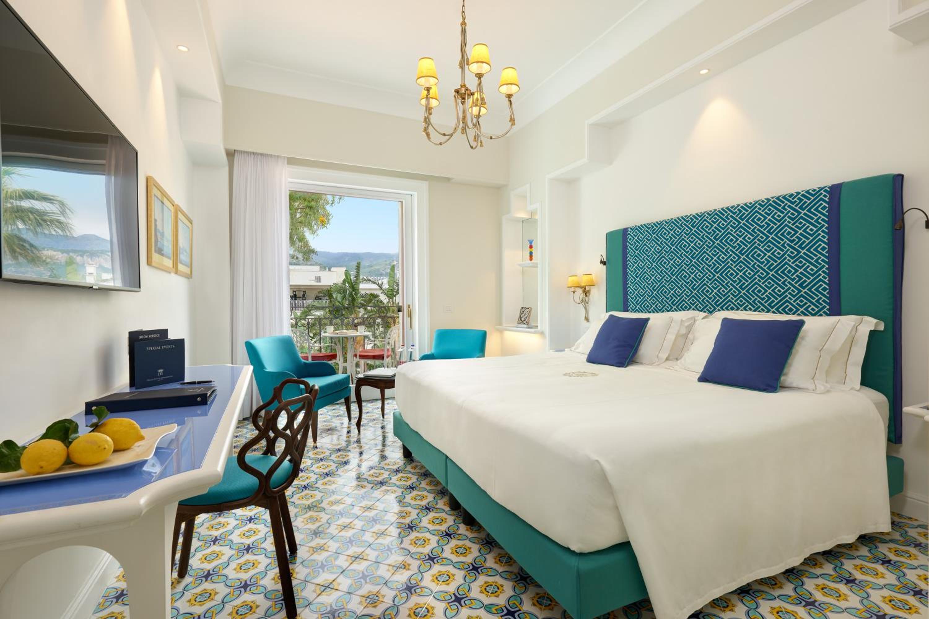 Superior Double or Twin Room with Garden View - Photo 1