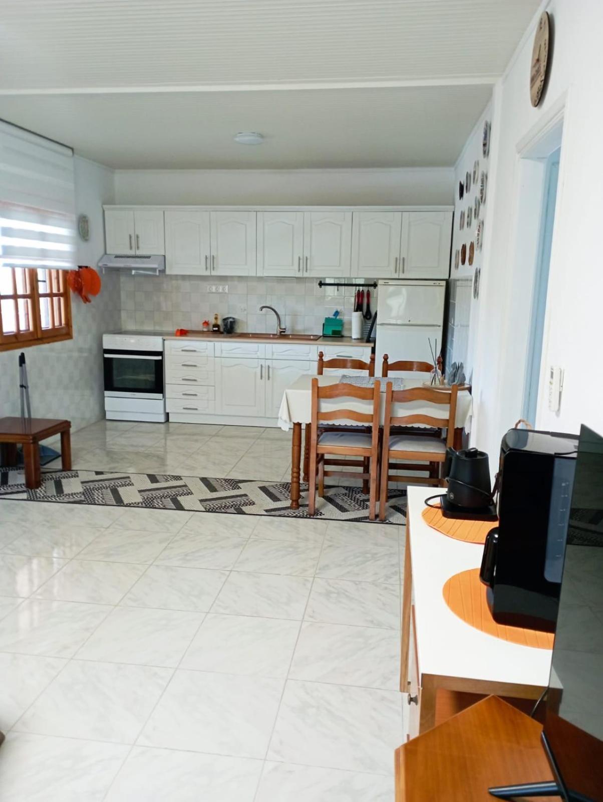 Two-Bedroom Apartment with Balcony photo 3