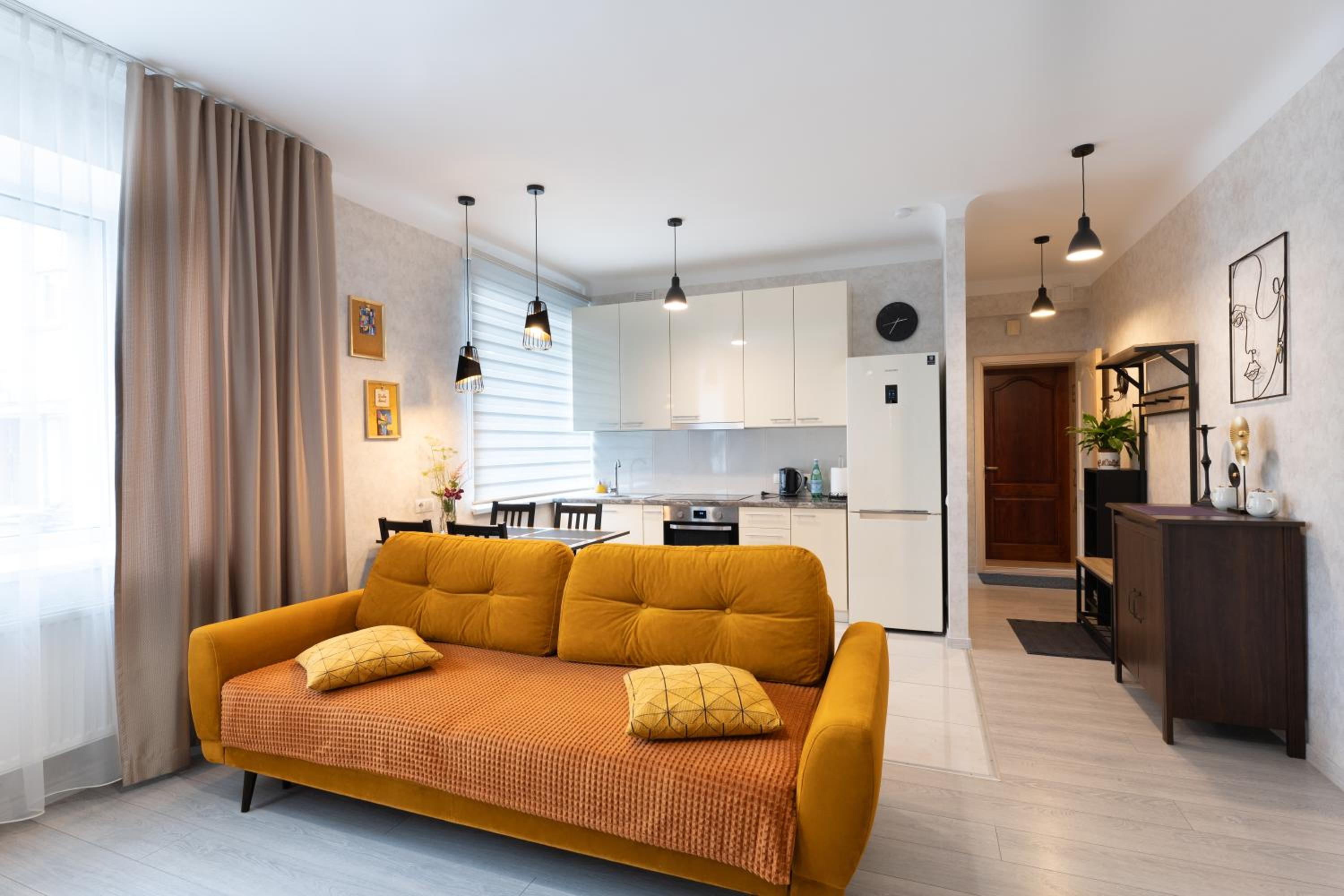 One-Bedroom Apartment
