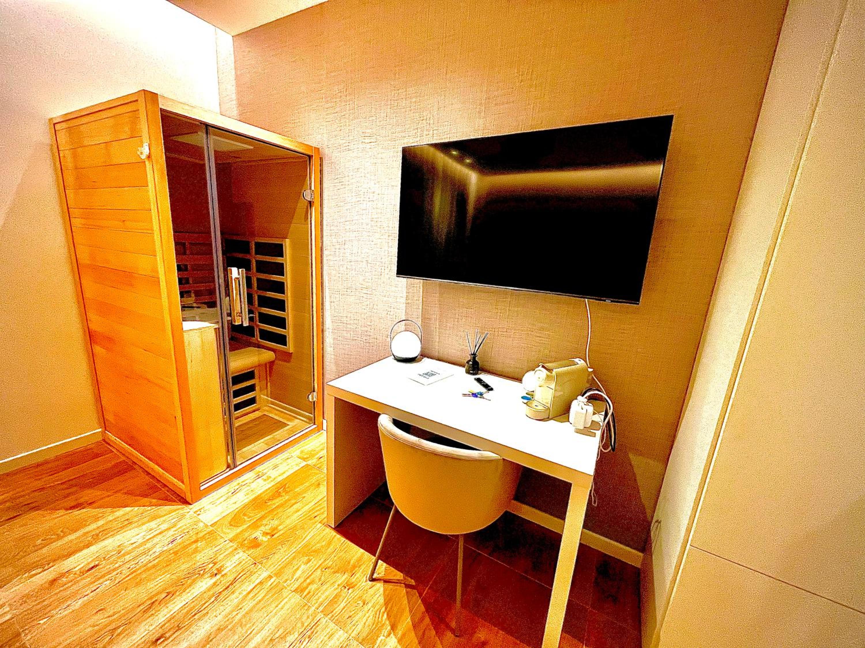 Deluxe Double Room photo 3