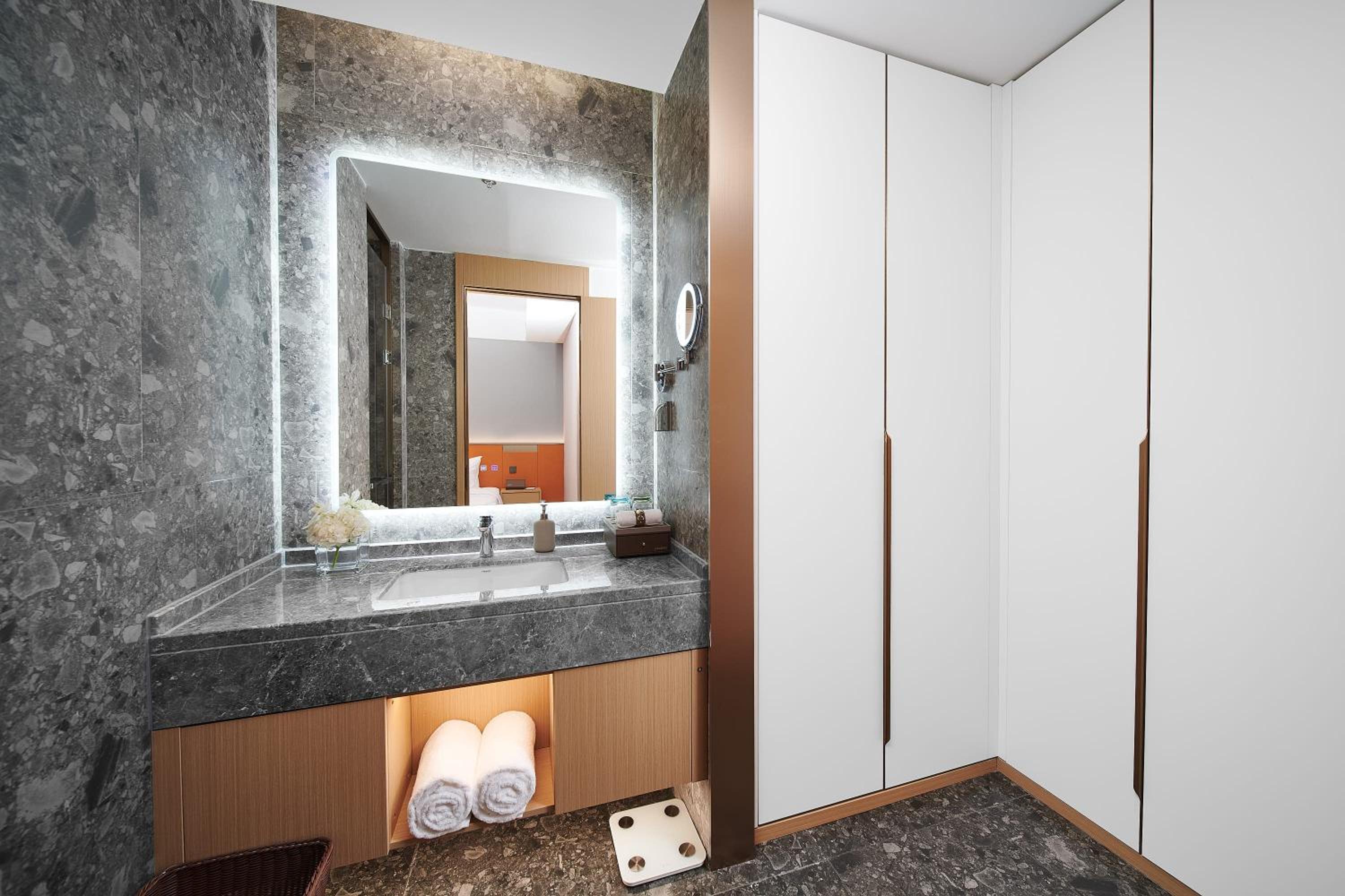 Two-Bedroom Deluxe photo 2