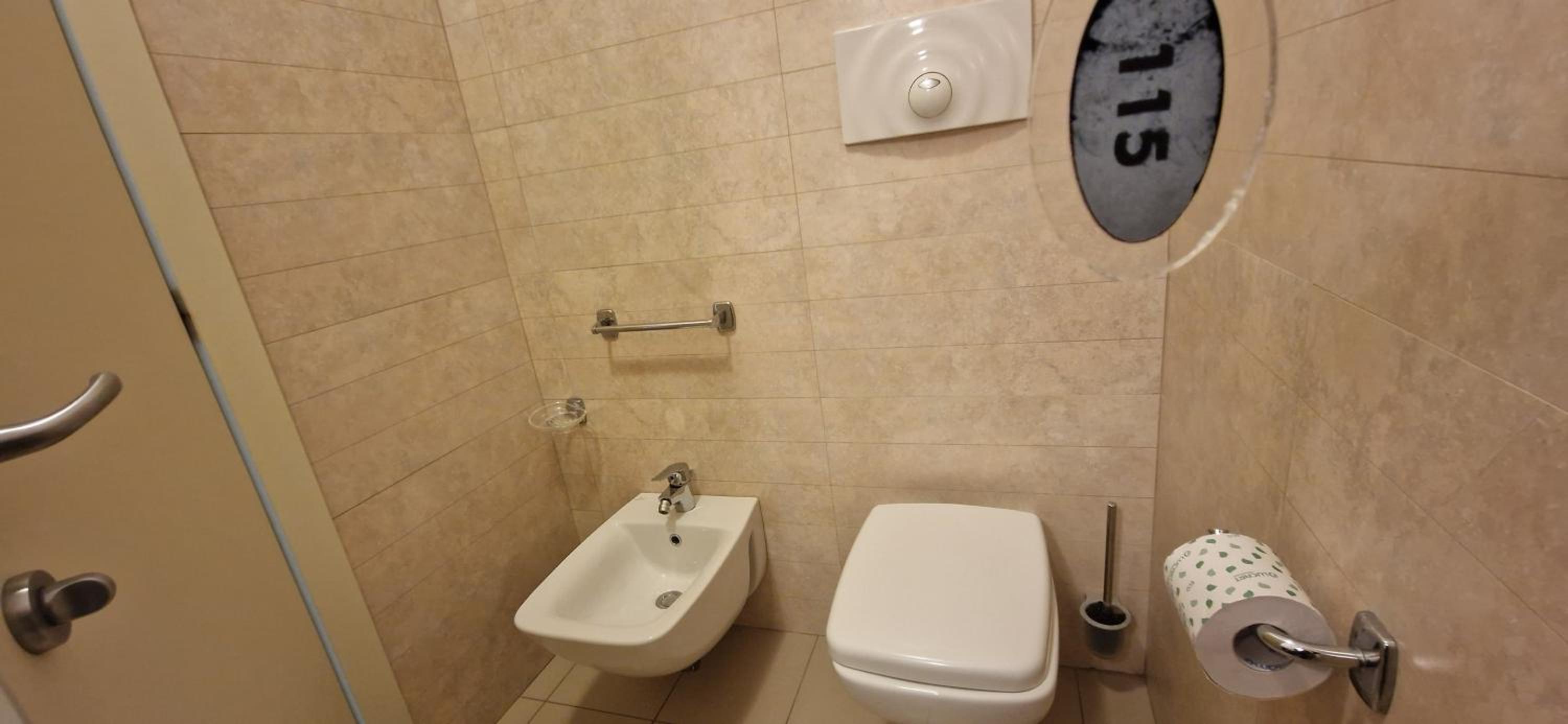 Double Room - Photo 3