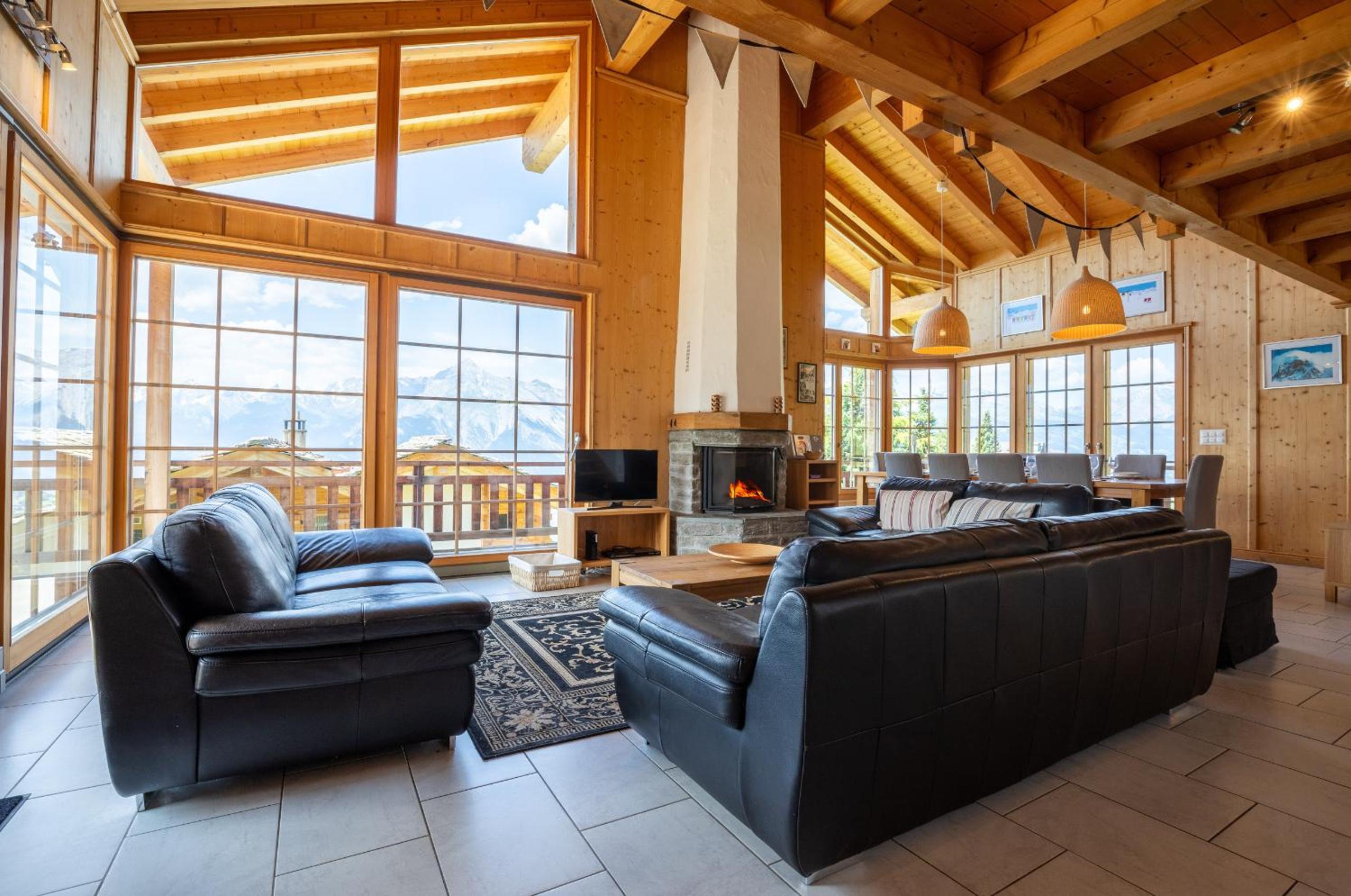 Four-Bedroom Chalet photo 1