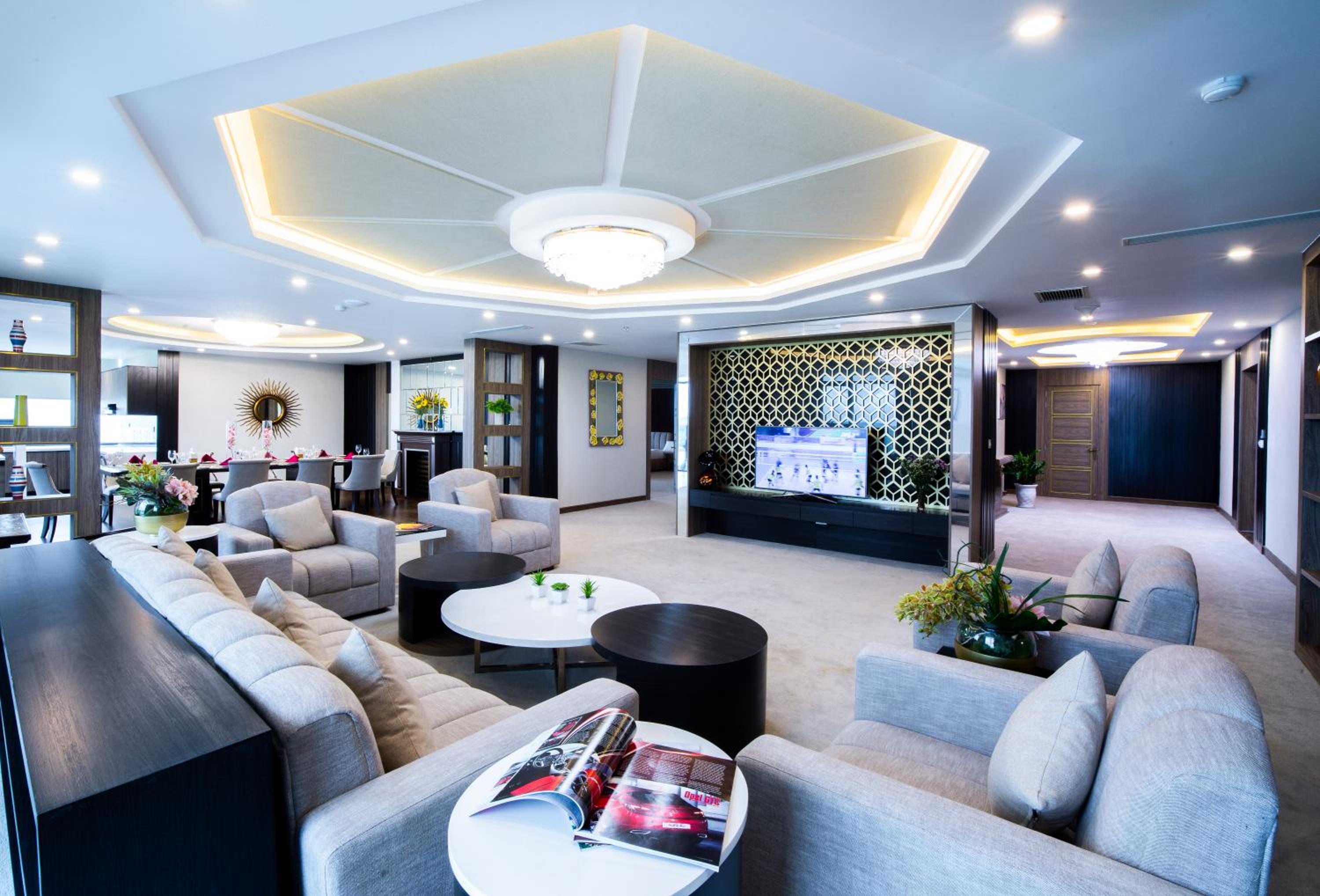 Presidential Suite photo 1
