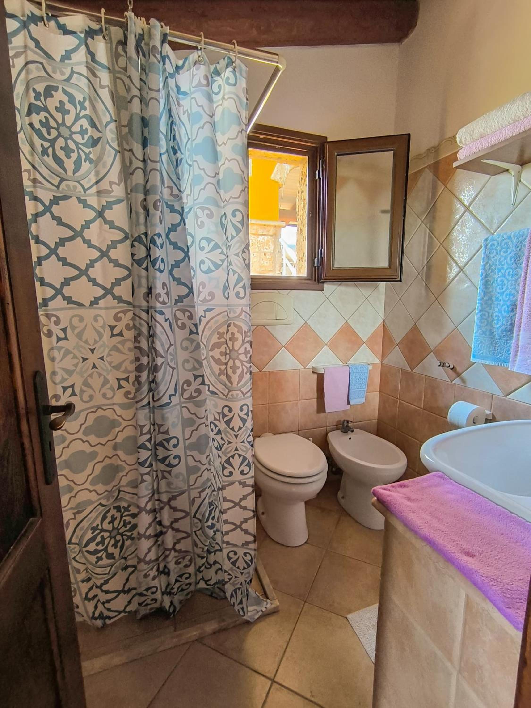 Budget Double Room photo 2