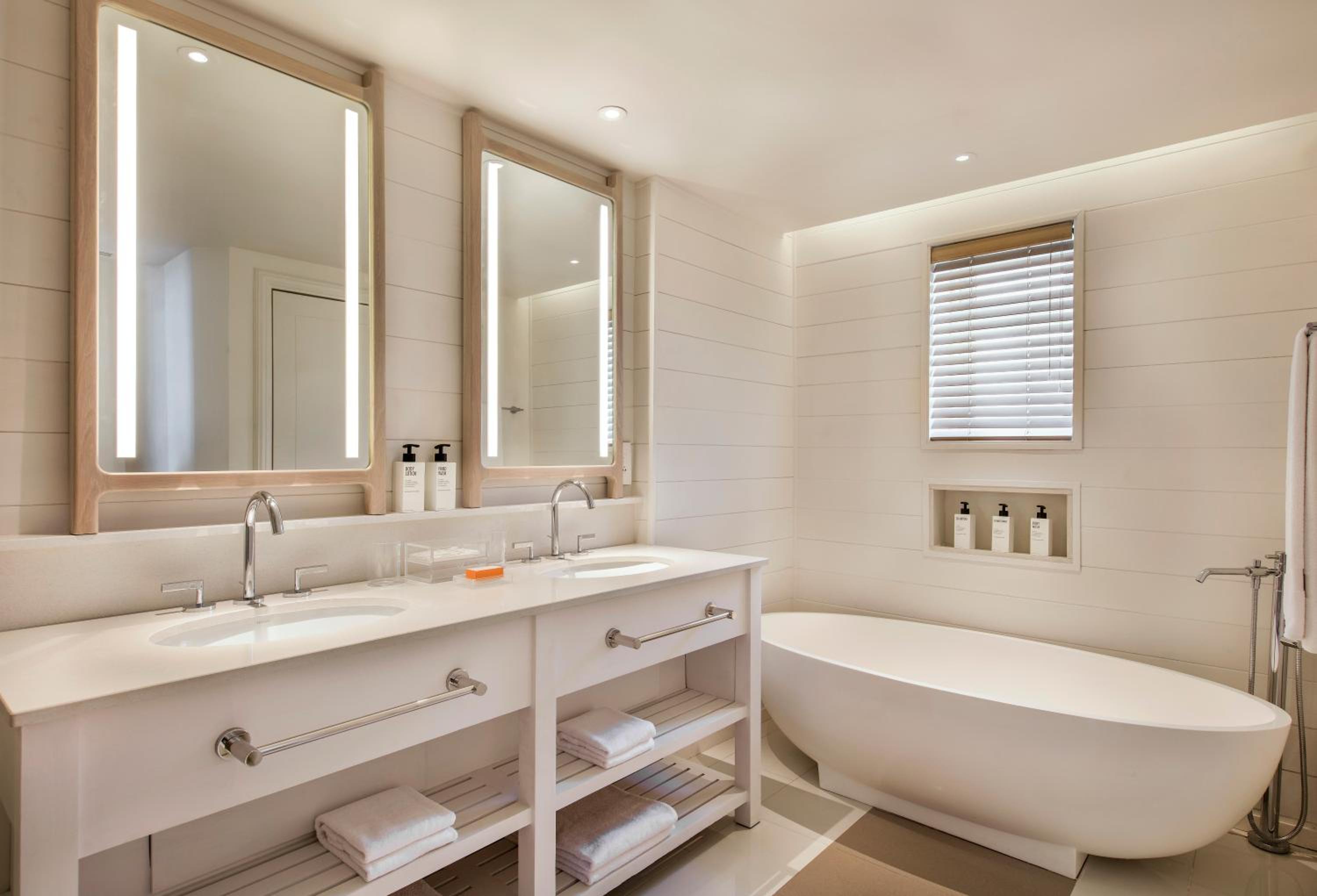 Beach View Junior Suite - Photo 3