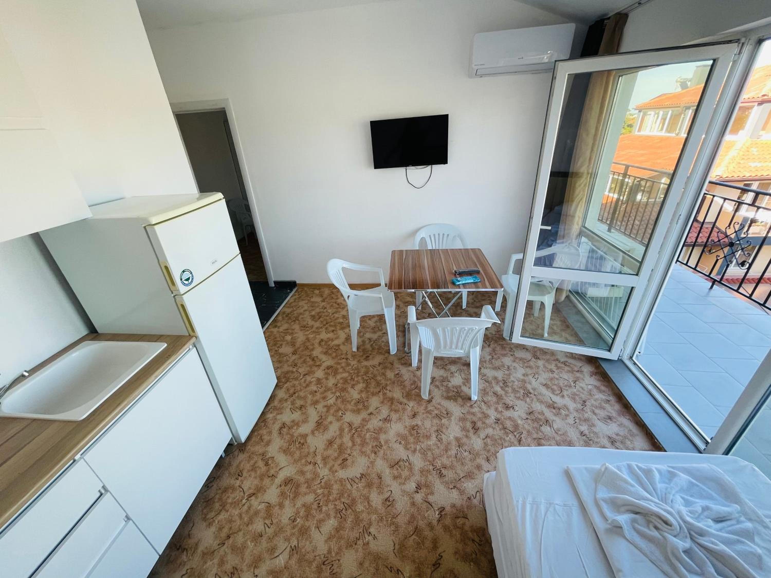 Apartment with View and Balcony photo 1