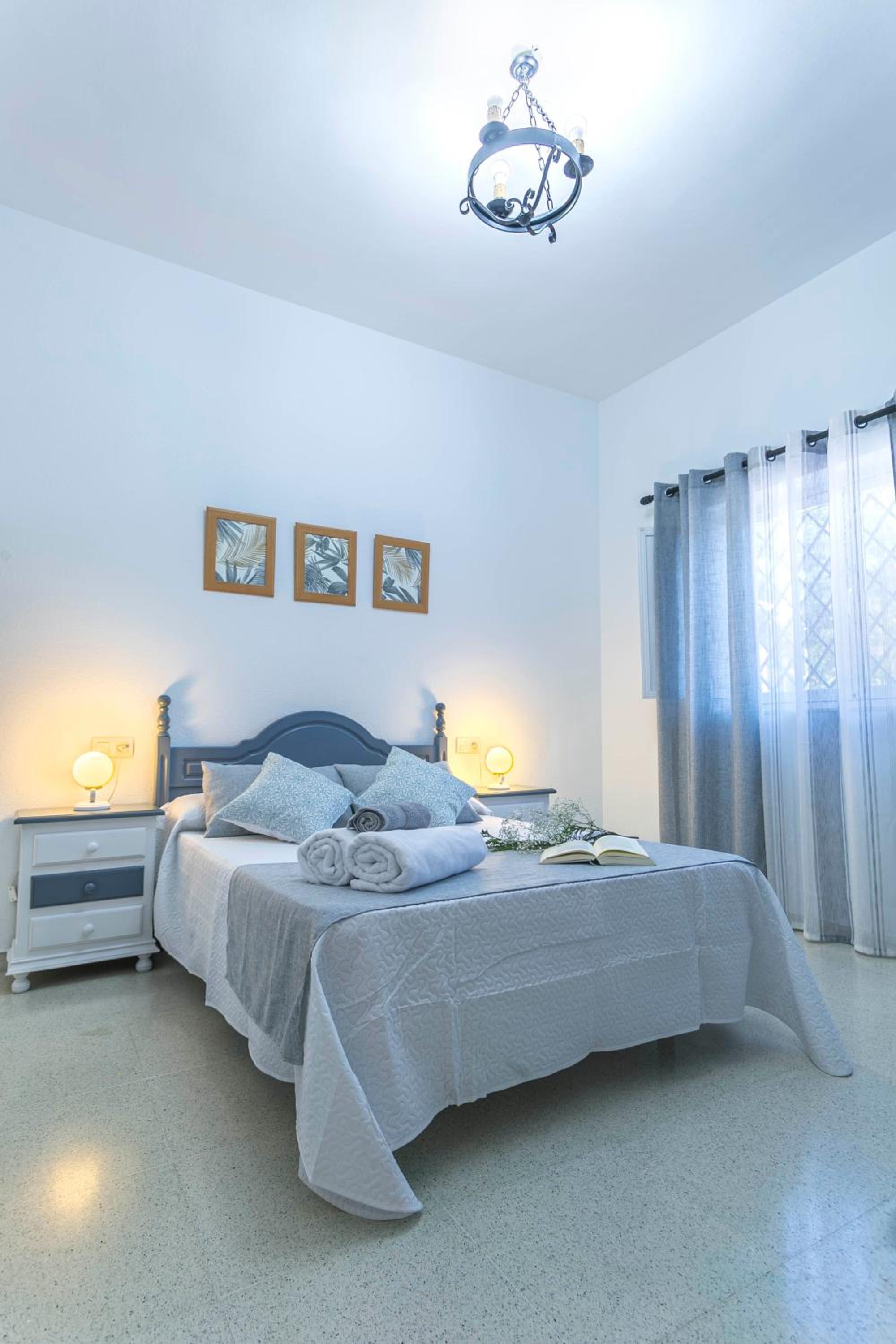 Three-Bedroom House photo 2