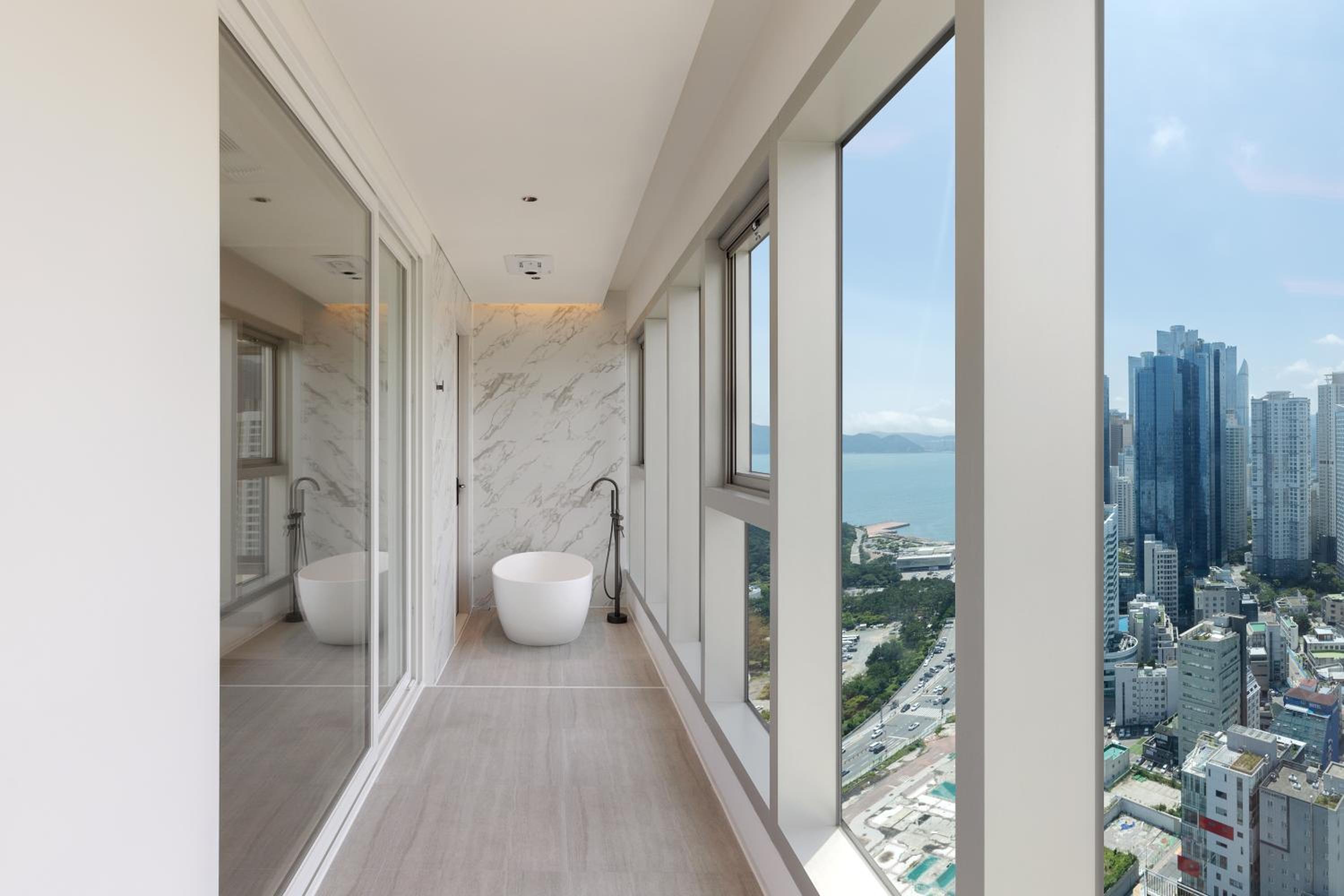 Panorama Suite Partial Ocean View - Photo 6