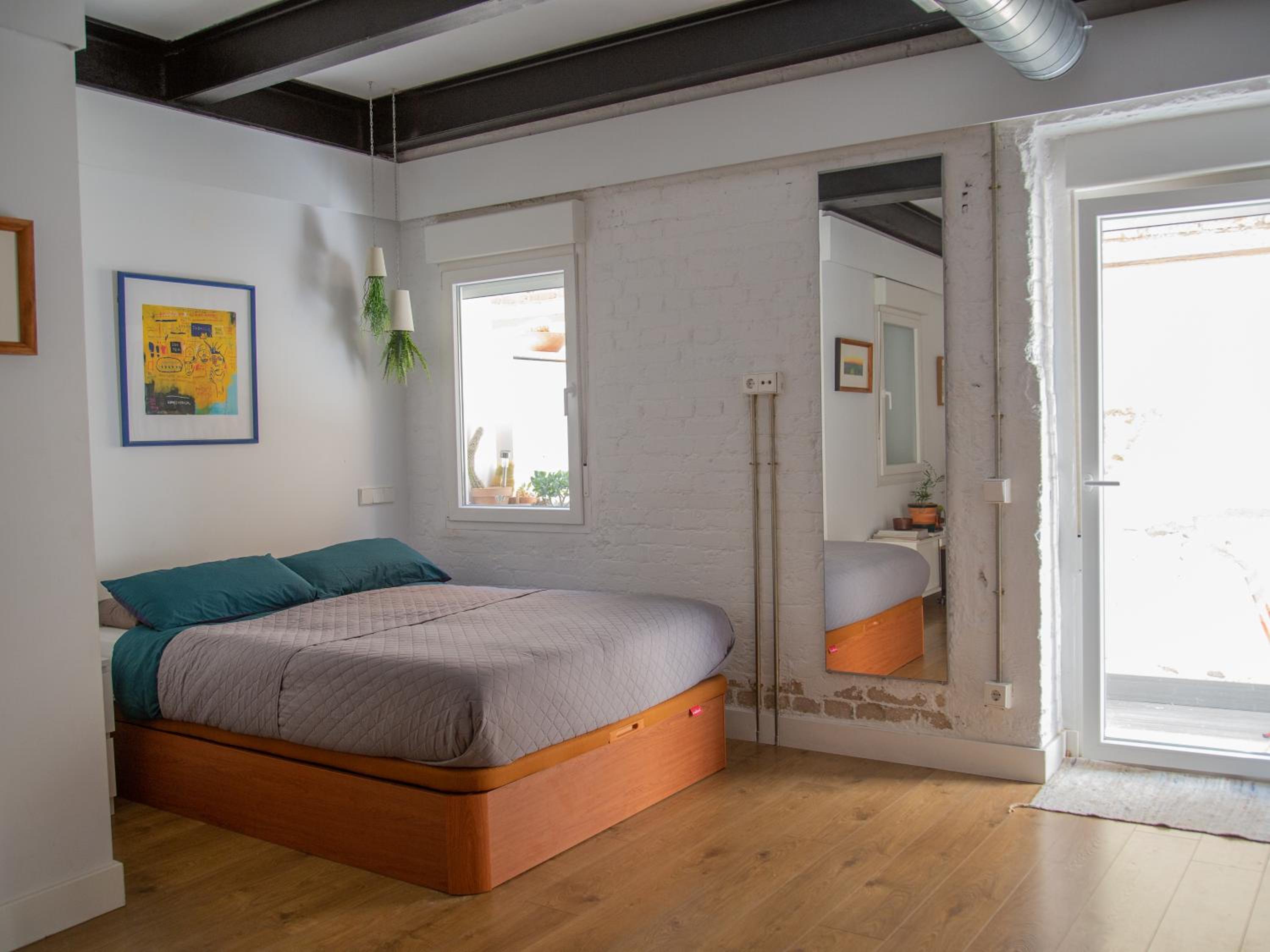 Estudio con terraza