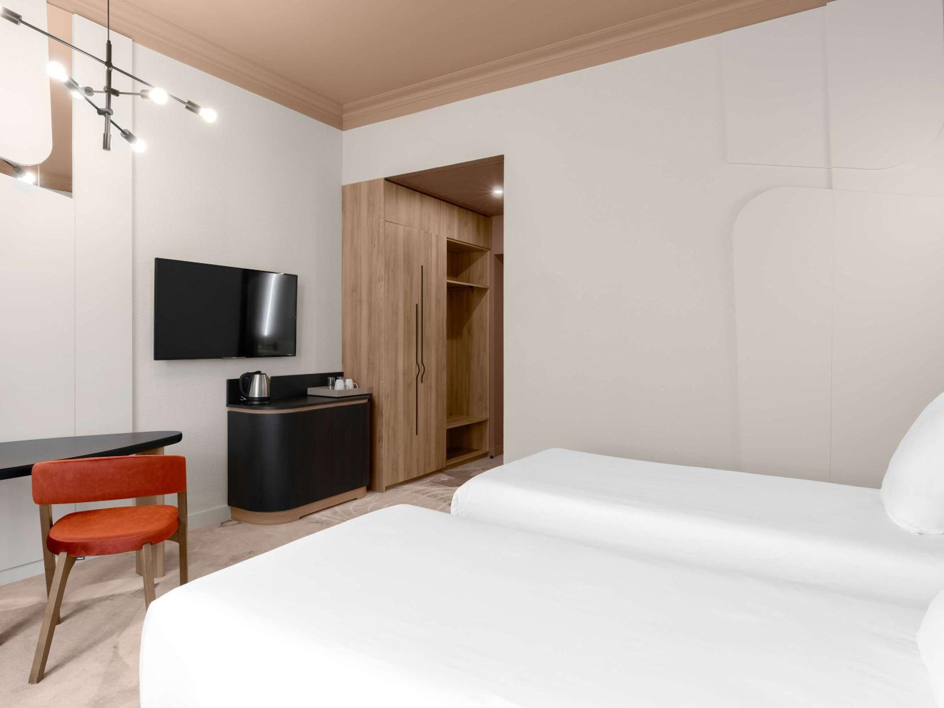 Deluxe Twin Room