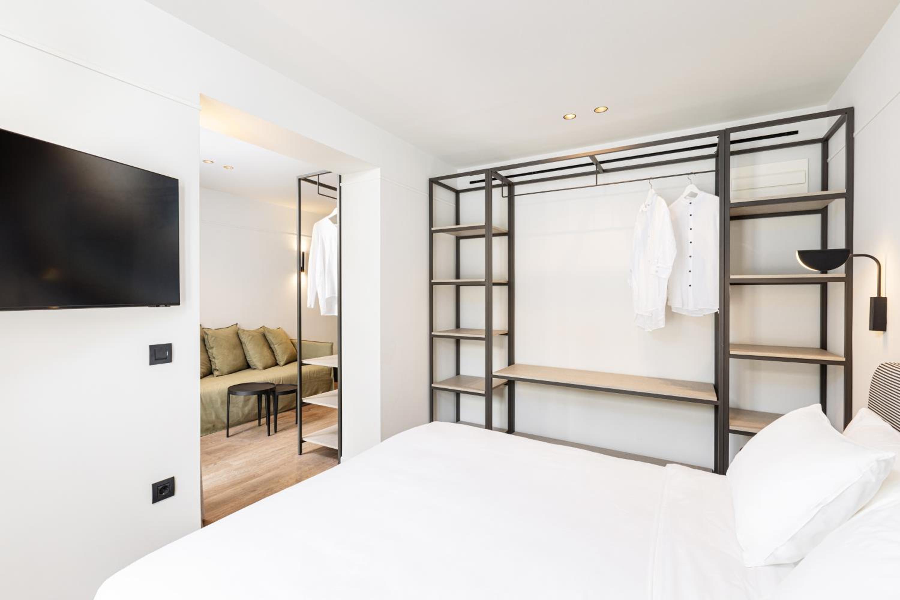 Junior Suite with Garden View