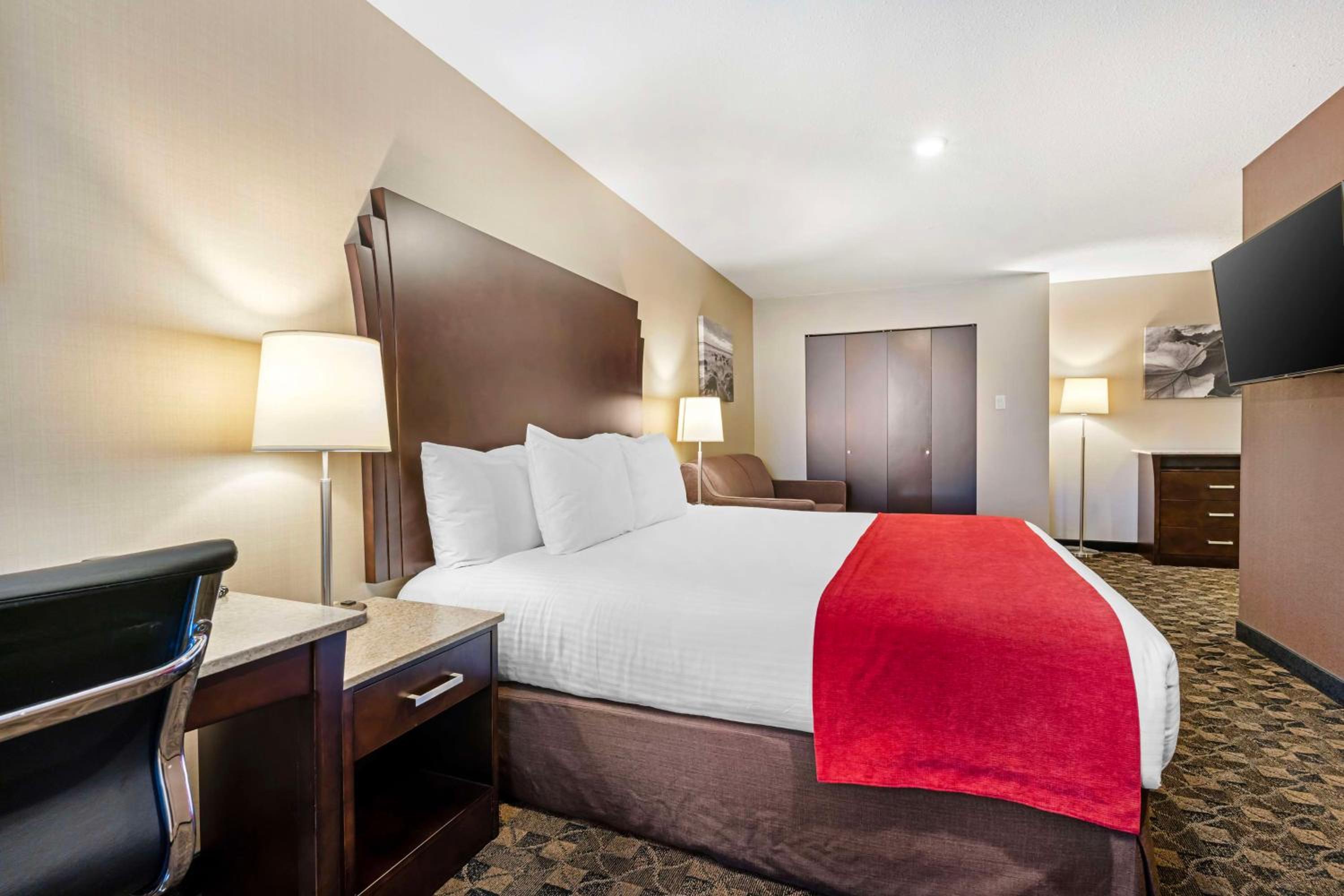 King Room with Sofa Bed and Kitchenette
