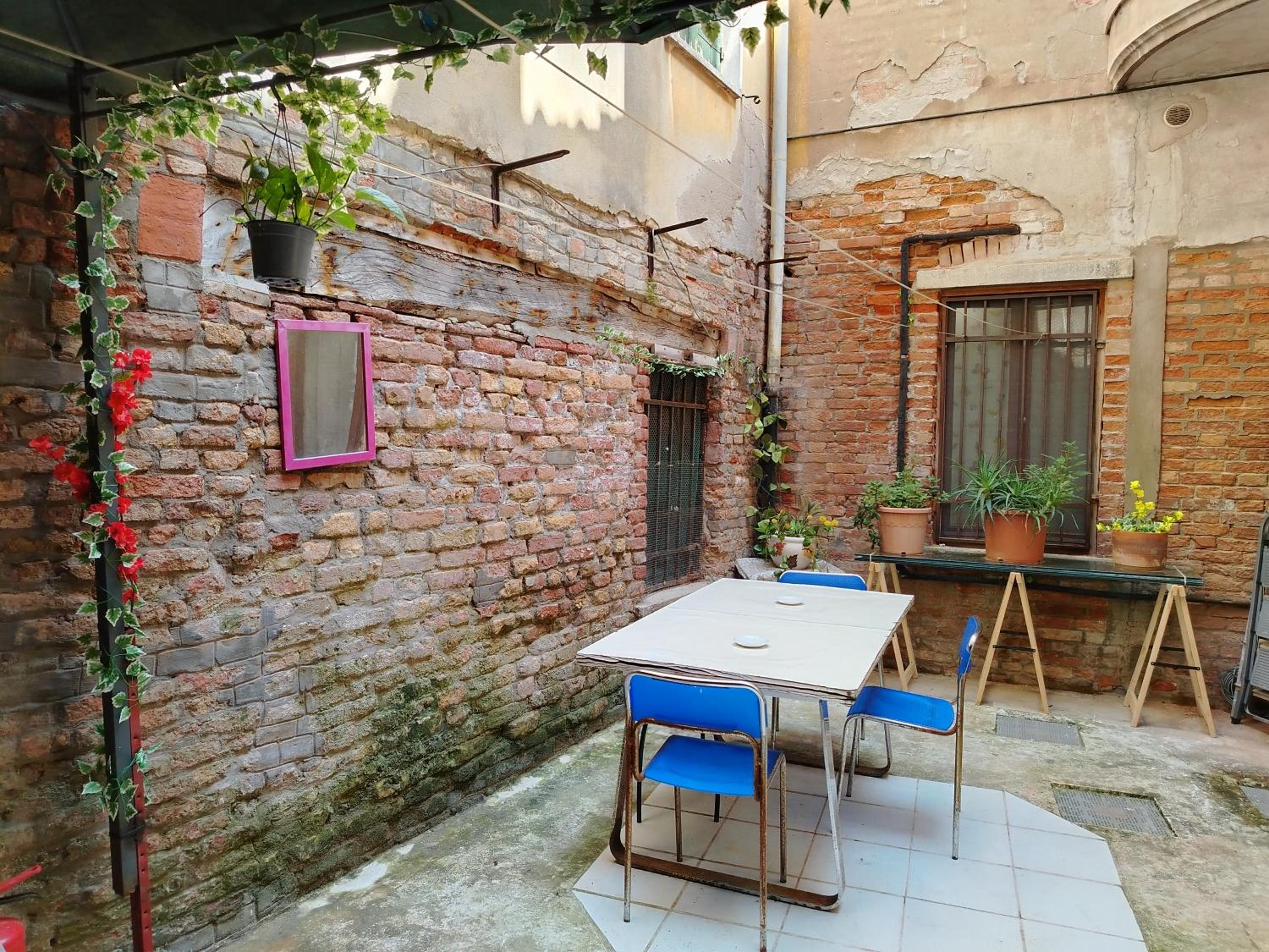 Apartment - Ground Floor photo 1