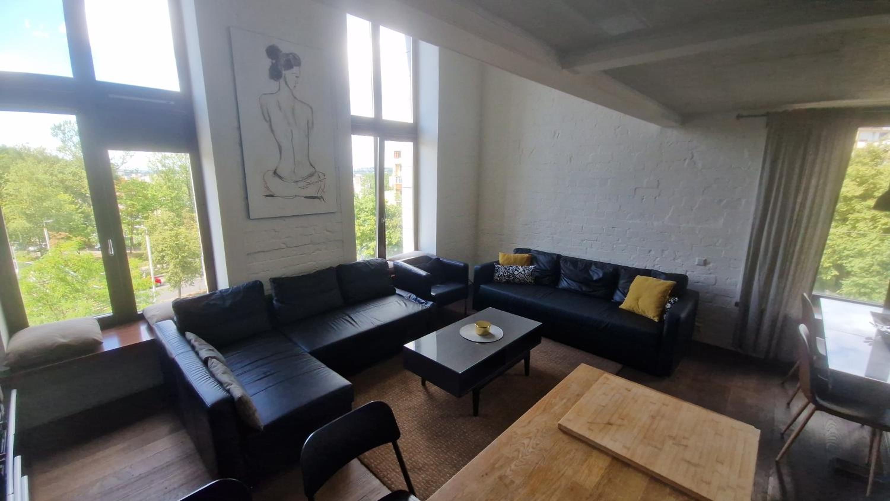 Loft 66 Panoramiv View