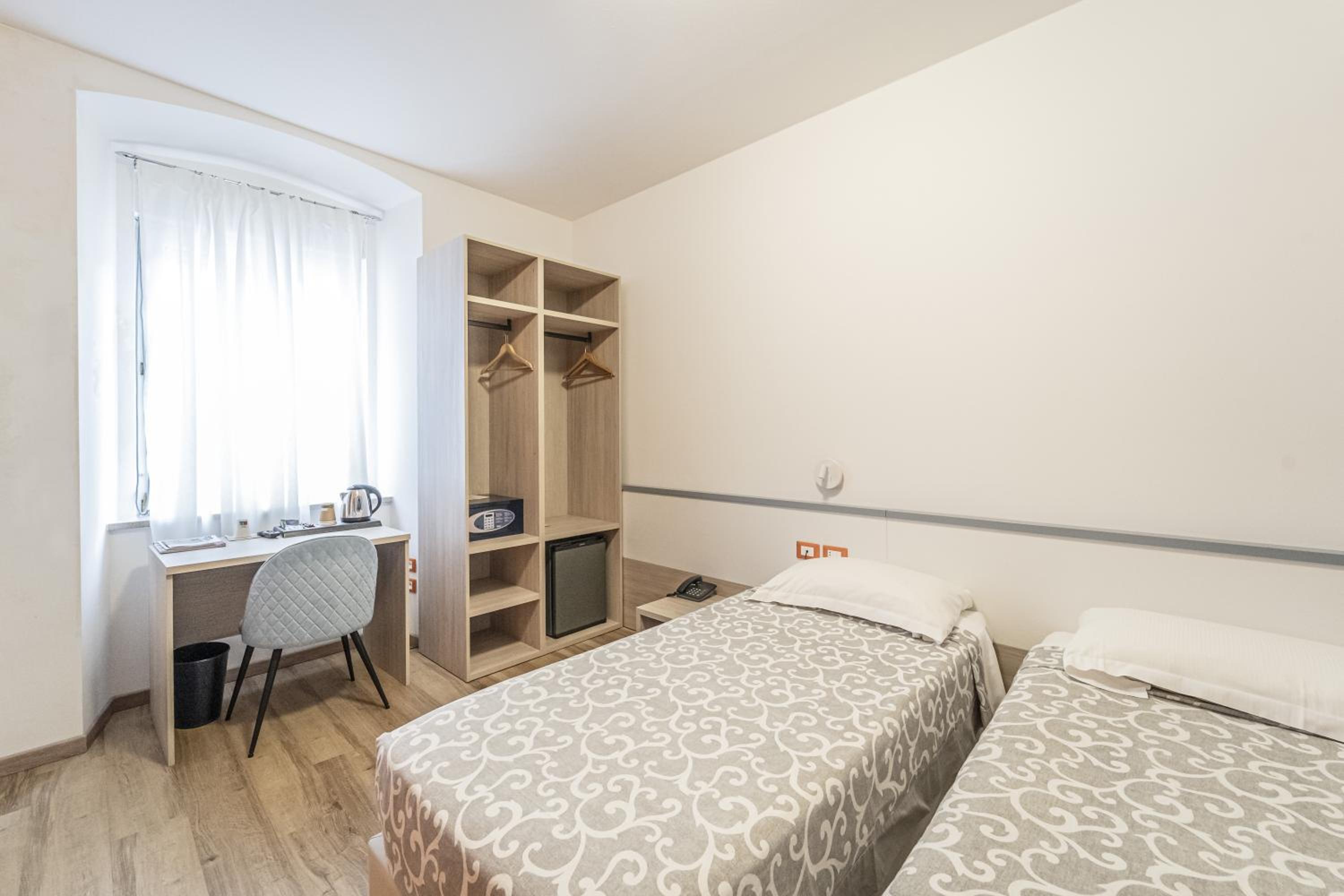 Superior Double or Twin Room - Photo 6