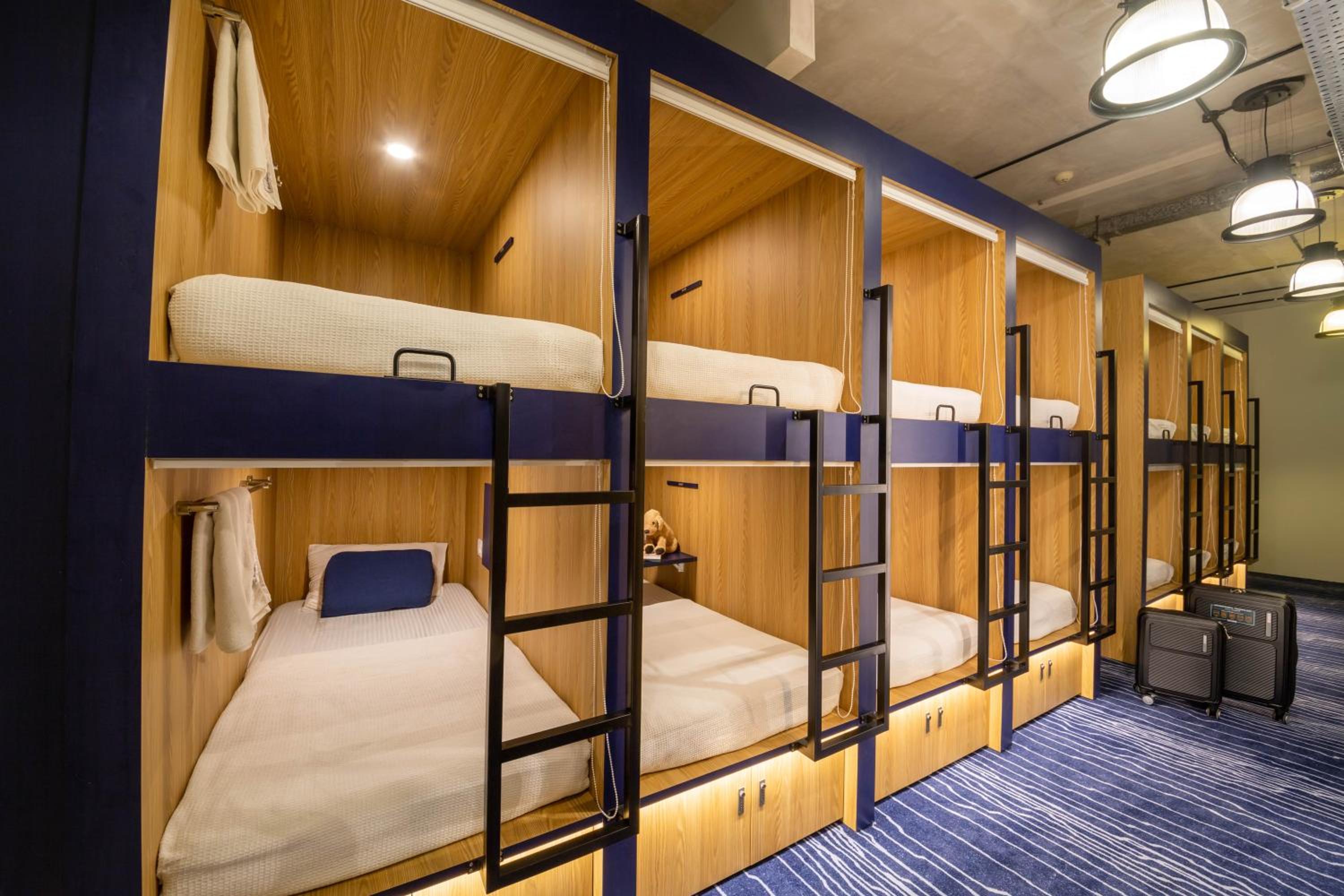 Bunk Bed in Female Dormitory Room   photo 3