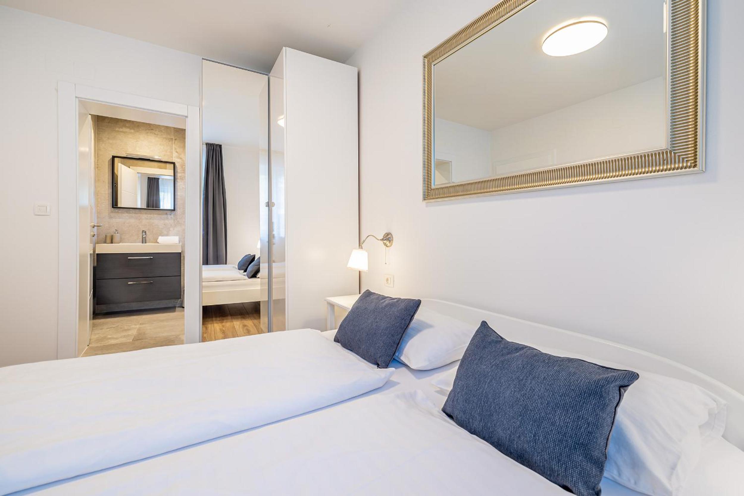 Two-Bedroom Apartment with Garden View photo 3