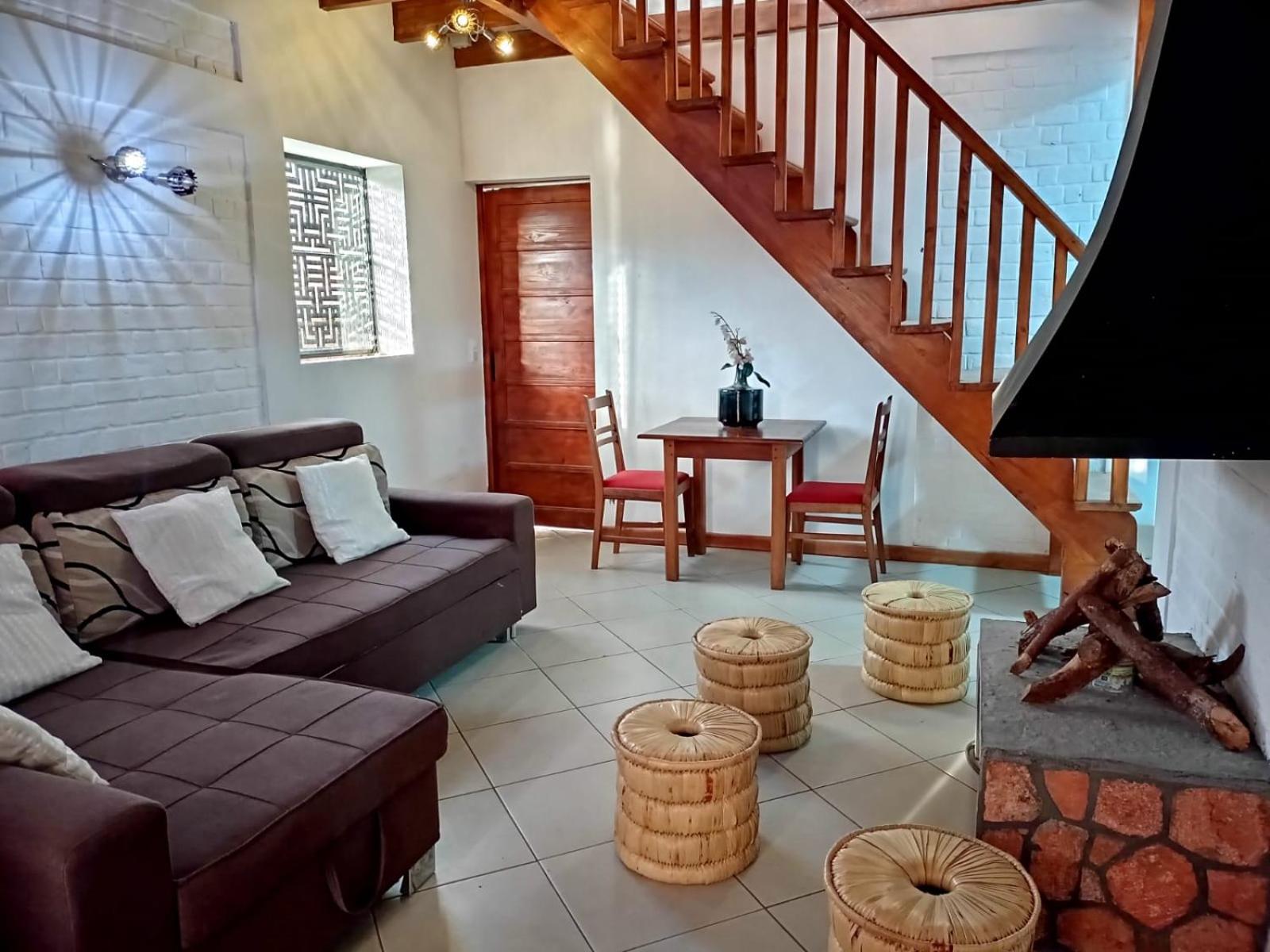 Family Room With Lake View photo 3